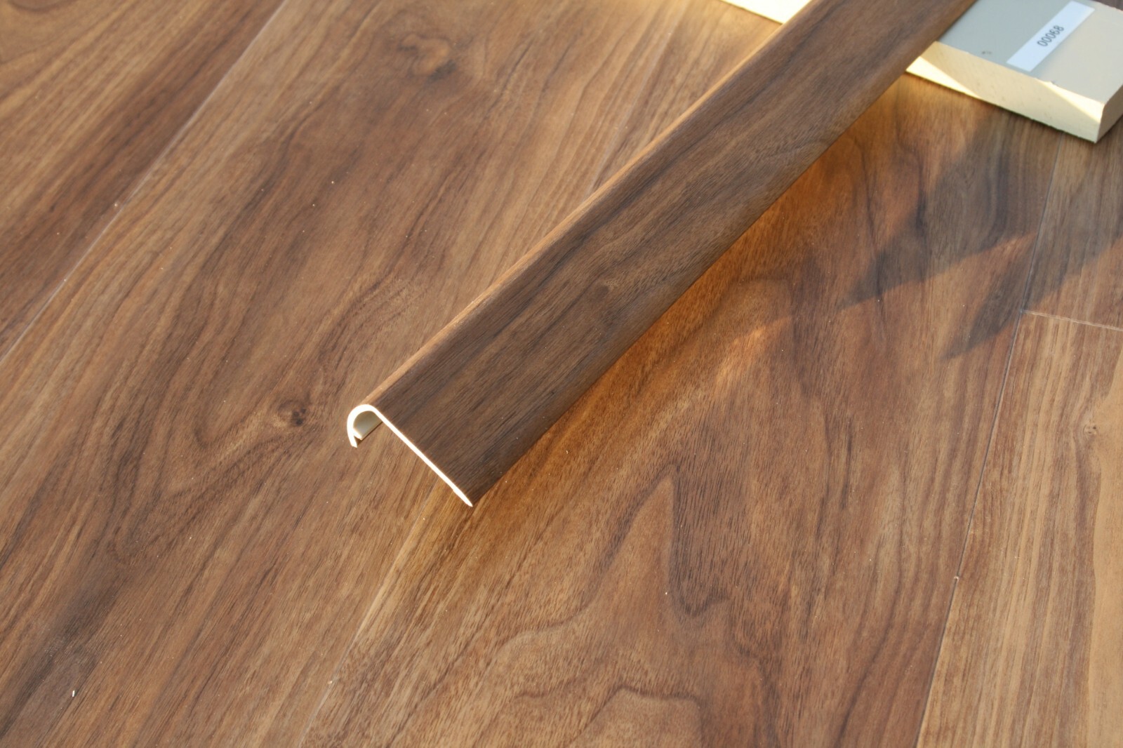 Claro Luxury Vinyl SPC Plank With 1mm IXPE Rubber Pad Sample