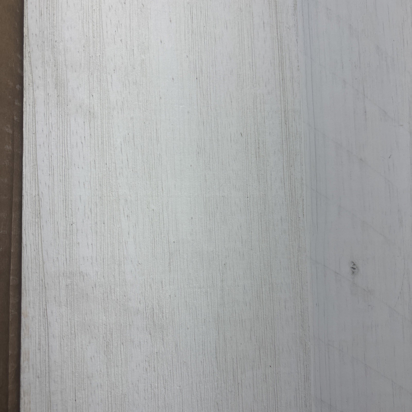 AMERICAN PLANKING BRAND COASTAL WHITE 10.9 SQUARE FEET 6 PLANKS WALL BOARDING