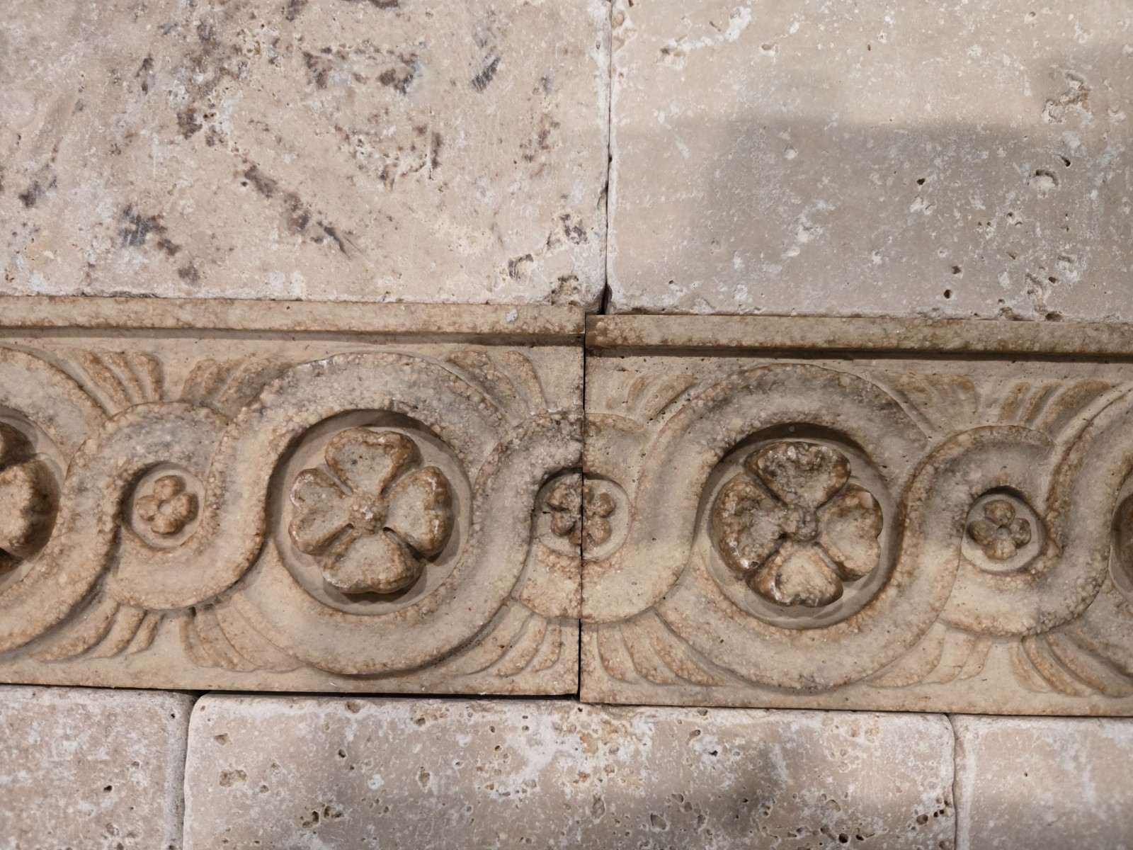 Italian tile border Looks Like Travertine Ivory Chiaro Tumbled Stone Marble Look