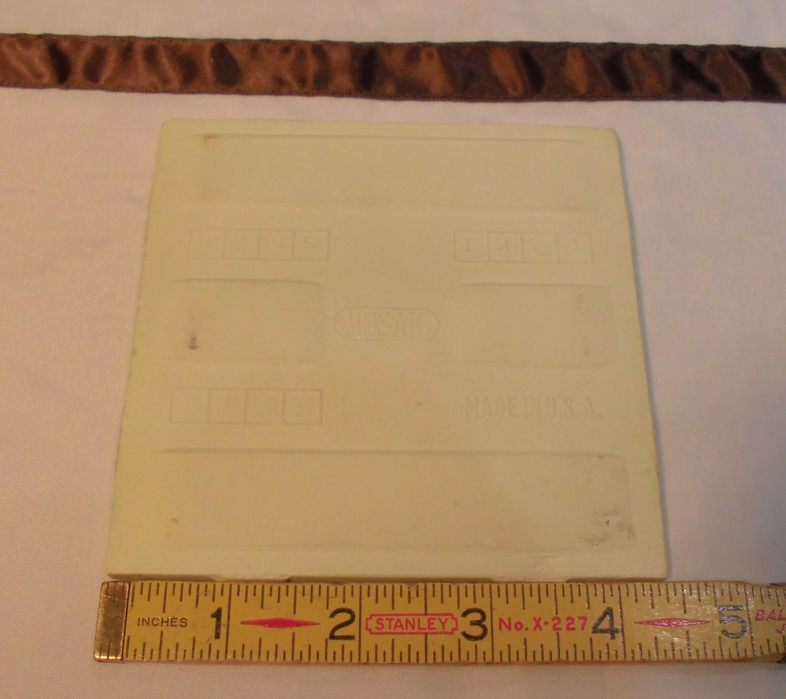 1 pc. *Sea Spray Medium Green* Matte Ceramic Tile 4-3/8″ by The Mosaic Co. NOS