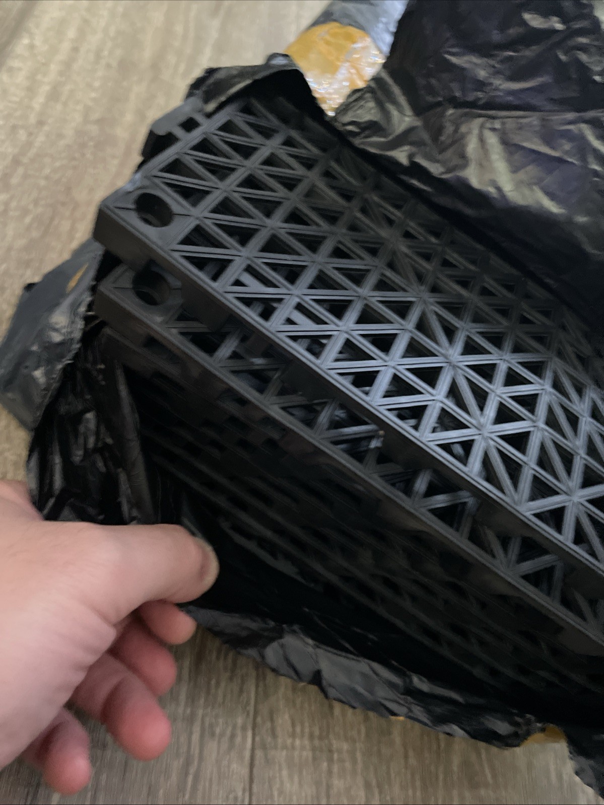 12 Tiles (27sqft) VERSA Interlocking Drainage 18×18″ 0.47″ Garage Flooring Mats