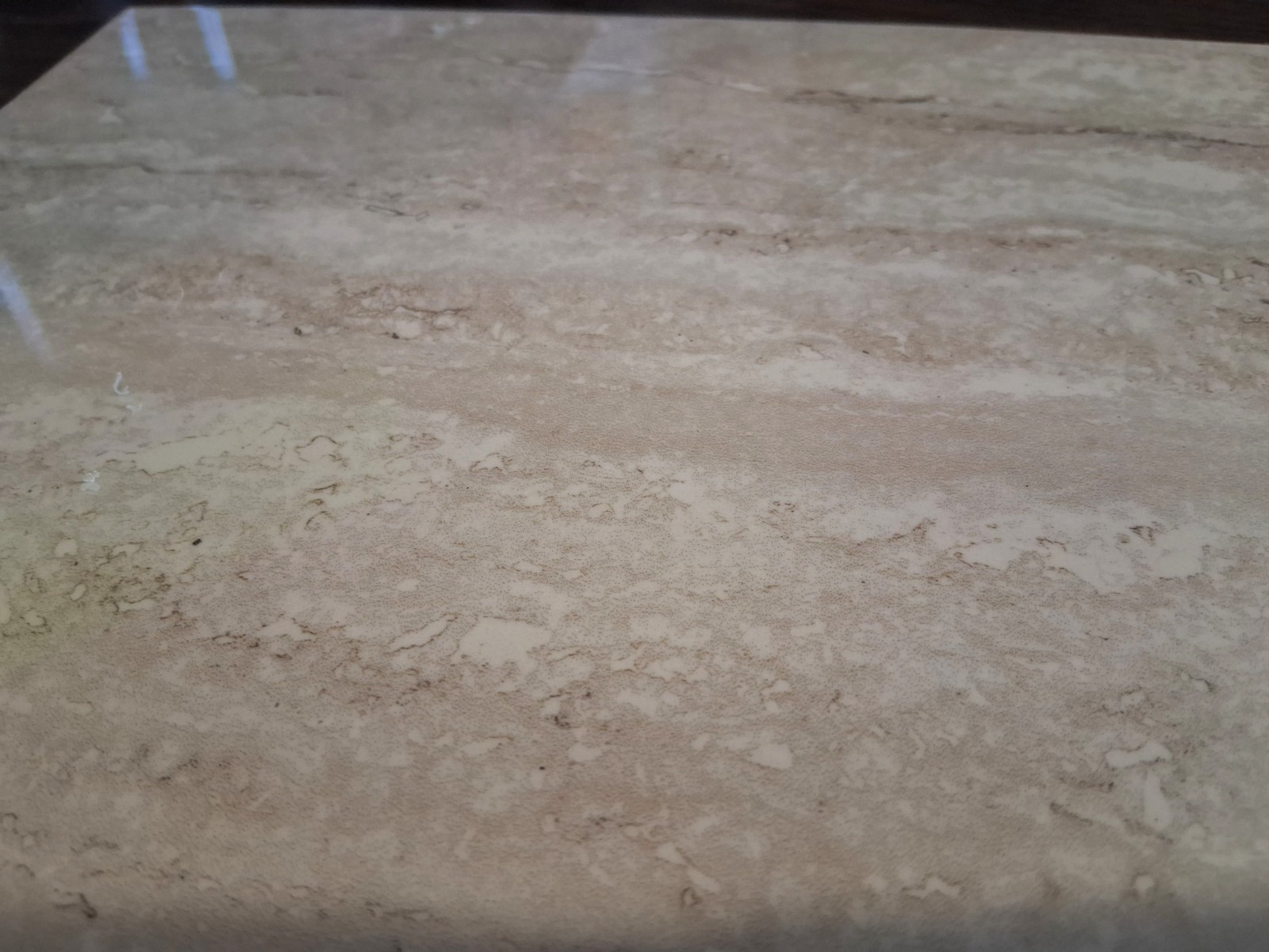 LOVE TILE TRAVERTINO BIANCO PATTERN MARBLE TILE 9″ x 18″, DESIGNED W/ CREAM