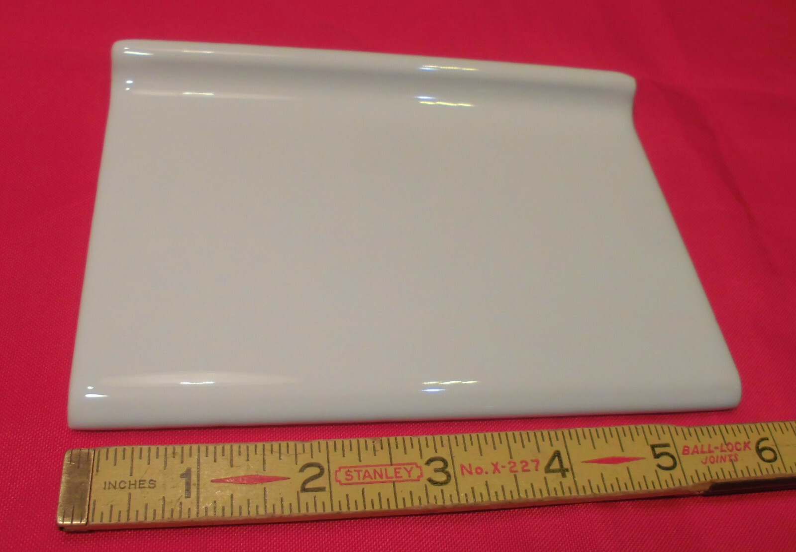 1 pc. Glossy White Bullnose Top: base/cove Ceramic Tile: 4-1/4″ X 6″ NEW-STOCK