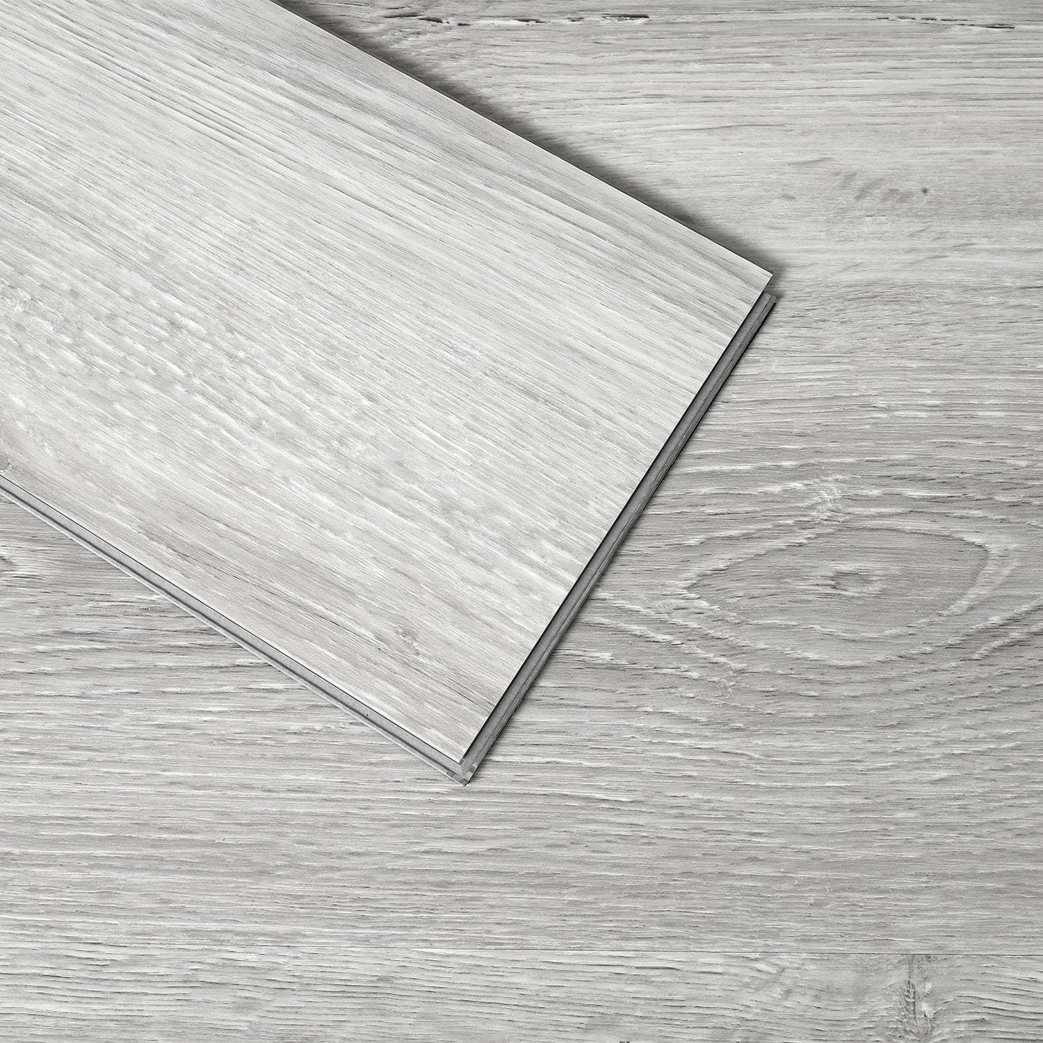 Interlocking Vinyl Flooring Planks 36″ X 6″ 14 Planks Covers 21 Sq.Ft Per Box