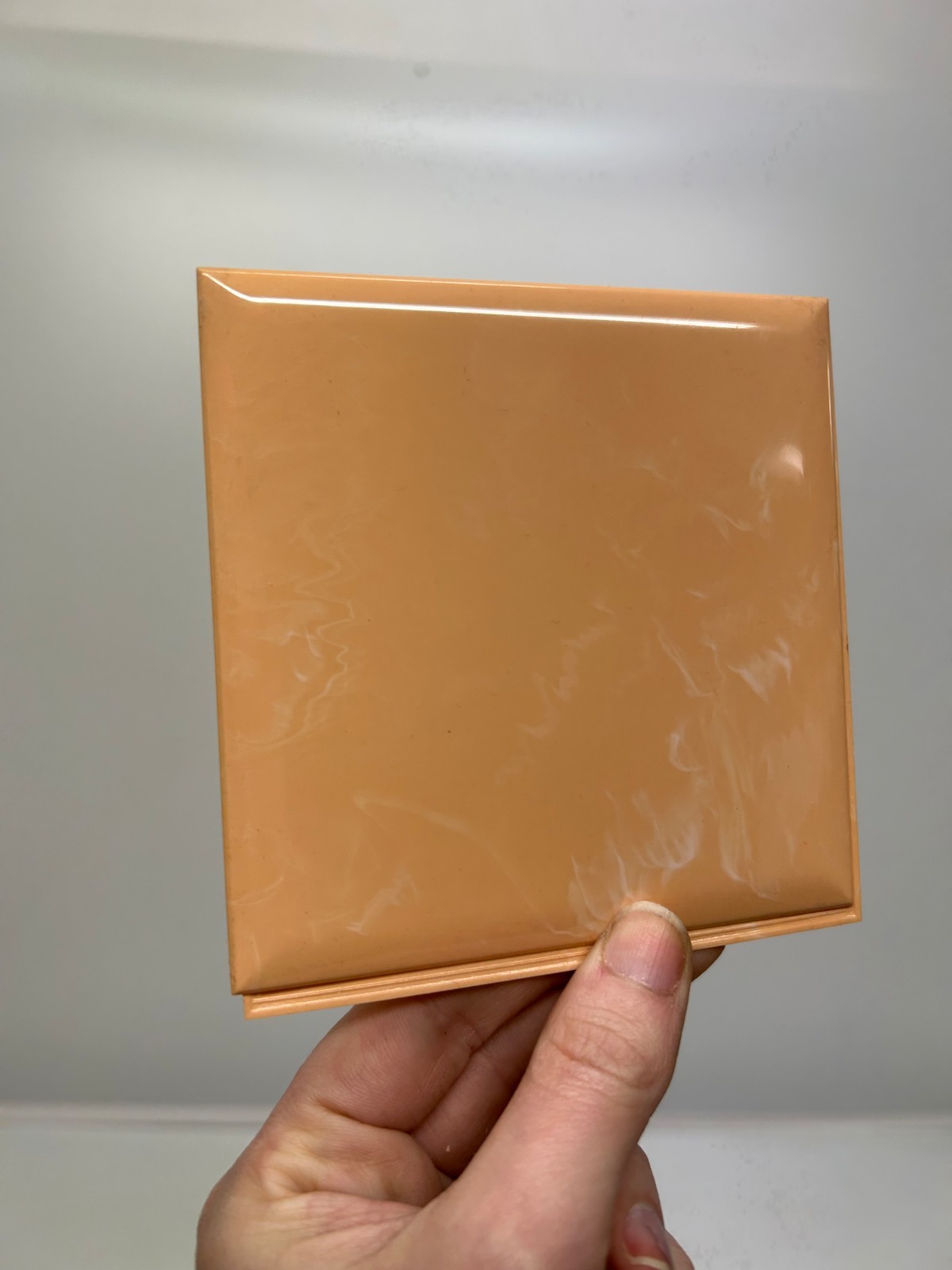 80 NOS NIOB Vtg Acme MCM Plastic Wall Tiles Light Pink Peach Swirl 4 1/4″ Square