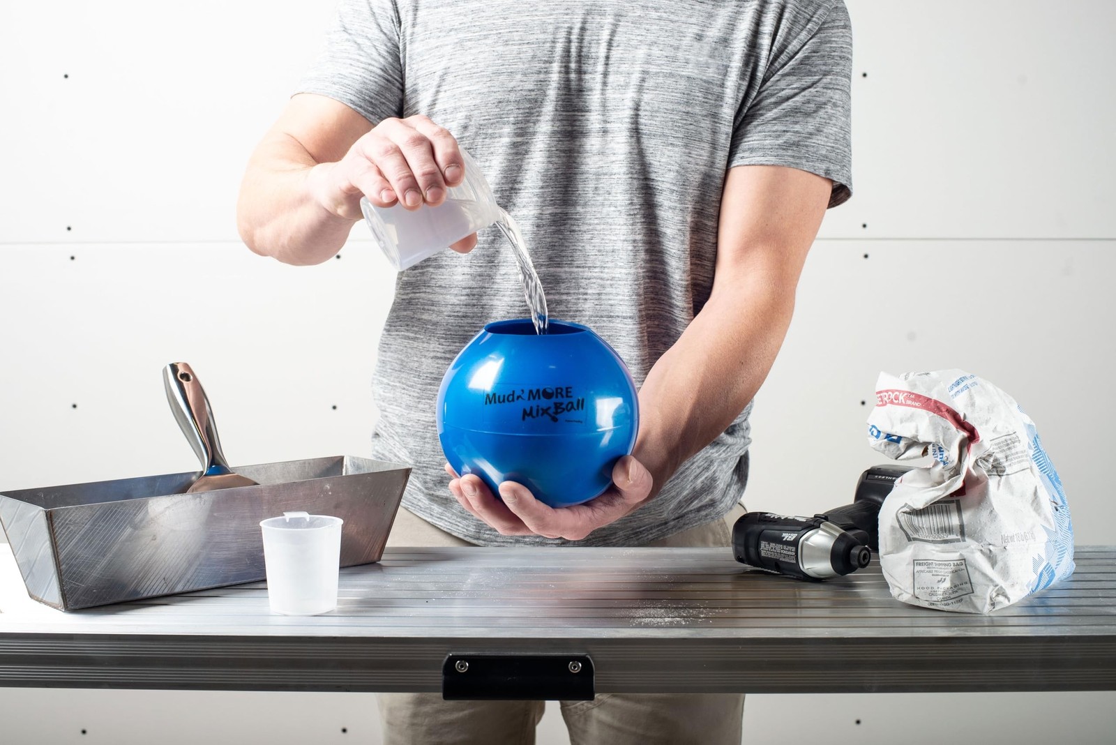 Mud n’ More MixBall – Mixes Quick-Setting Drywall Mud, Paint, Grout,