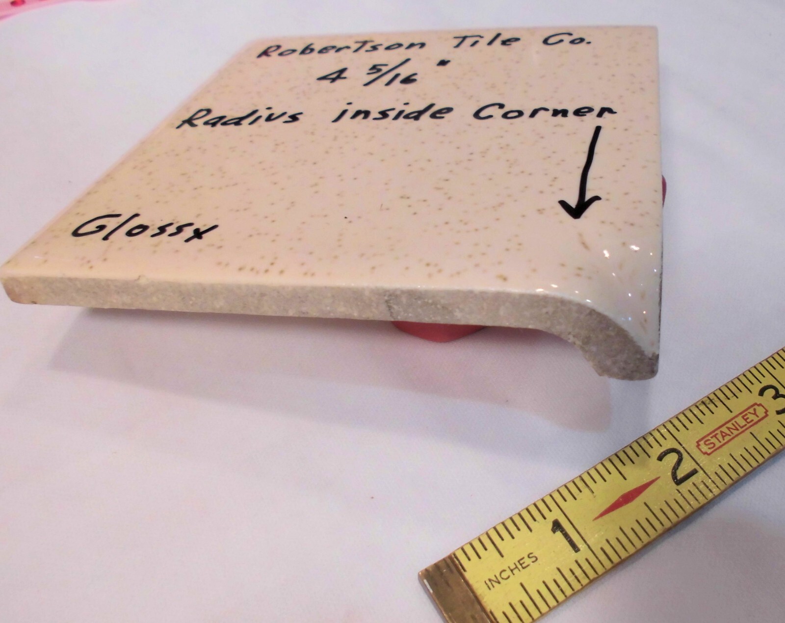 1 pc. Sandstone: Radius Bullnose Inside Corner Ceramic Tile: 4-3/8″ Robertson