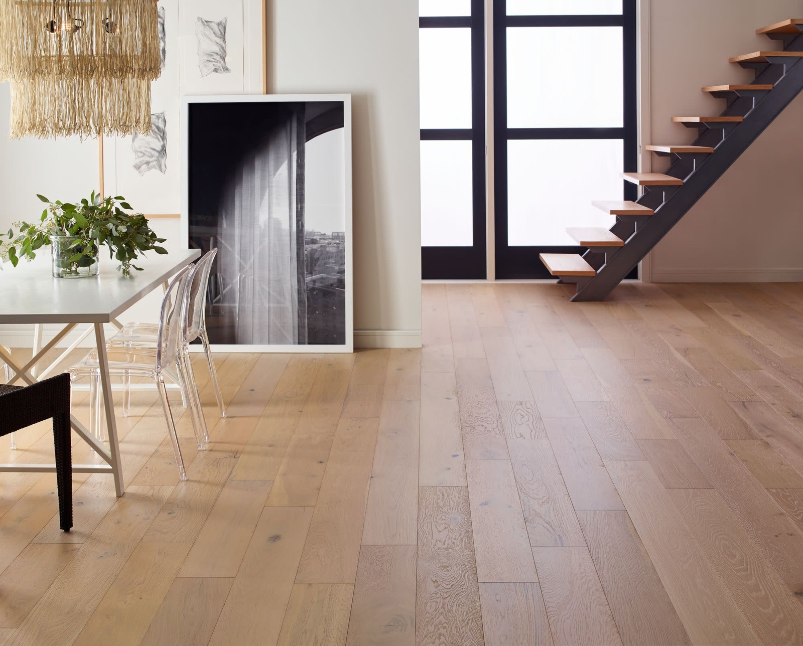 Shaw SW689 Couture Oak 7-1/2″W Wire Brushed Engineered Hardwood