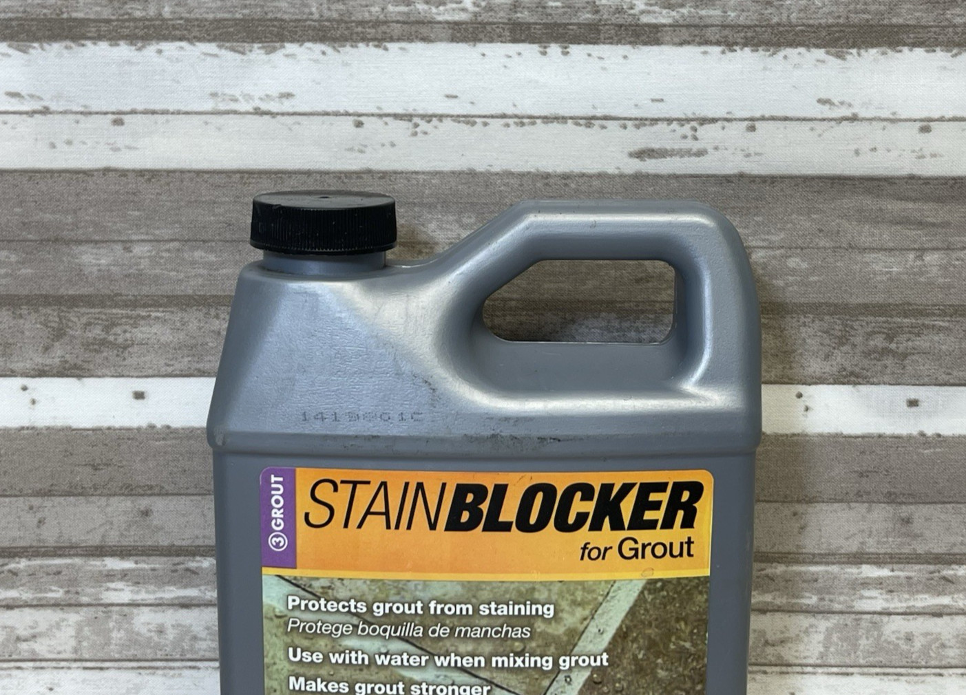New in Sealed Bottle Stain Blocker for Grout By Custom Building Products 32 oz
