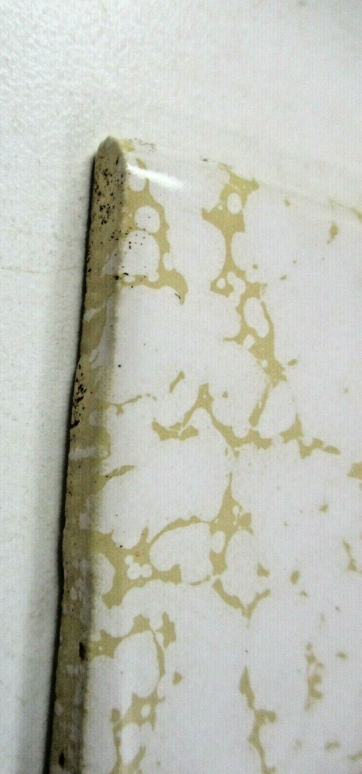 1 Wall Tile CGSC USA Ceramic 4-1/4 Bullnose Mustard Yellow Dapple Beige Wrinkled