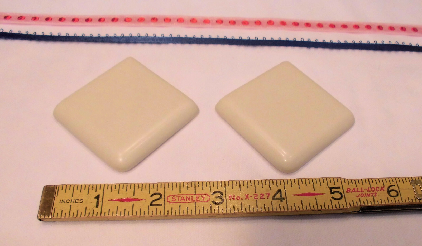 2 pcs. *Matte Almond* 2″ X 2″ X 5/16″ Ceramic Surface Bullnose Corner Tiles NEW
