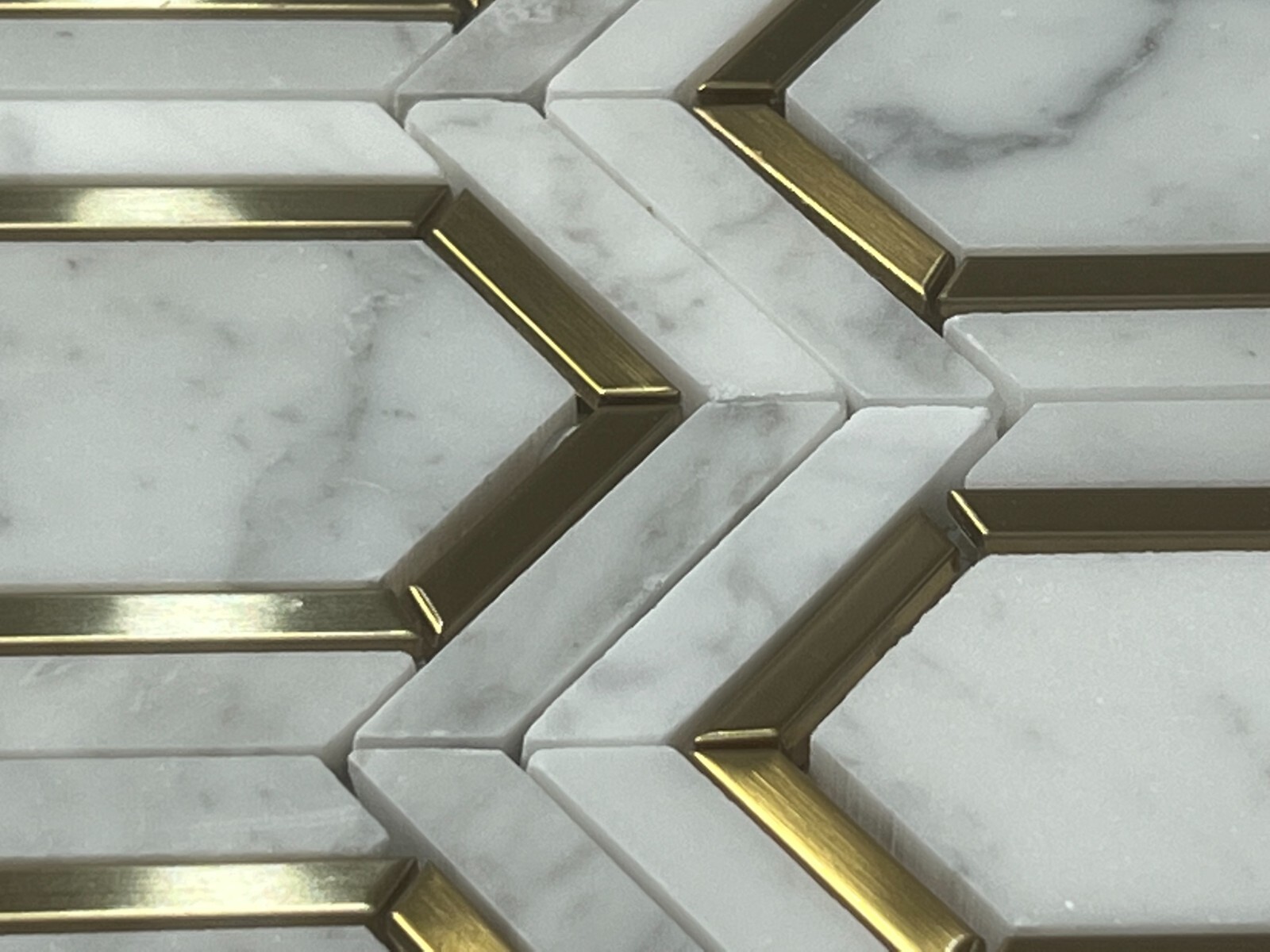 S18 Carrara White/Gold Marble Hexagon Mosaic Tile Kitchen Bathroom, 7 sheets