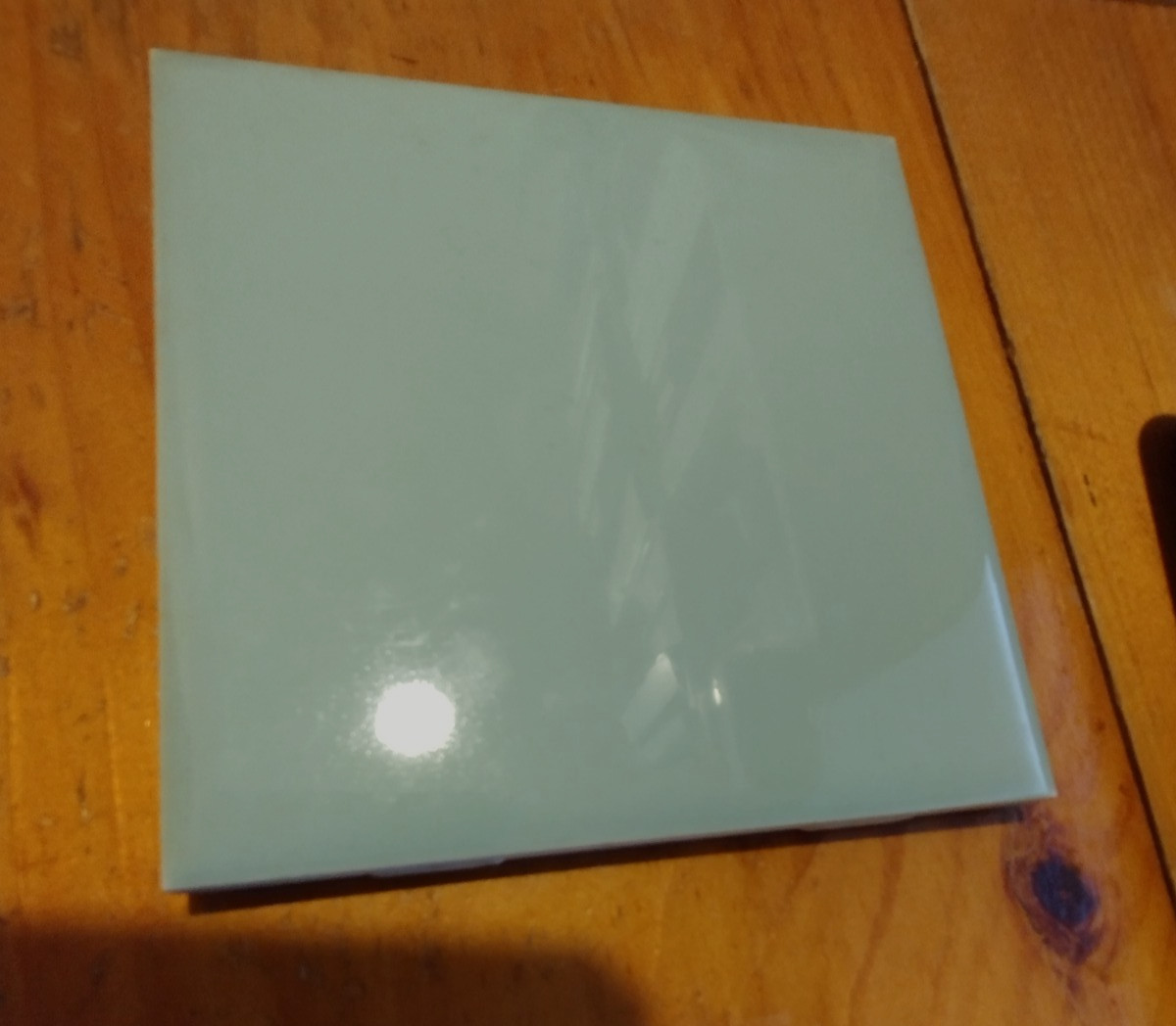 1 Wall Tile Mosaic USA 4-3/8″ Sq. Gloss Mantis Pale Green Ceramic 1950 Retro Vtg