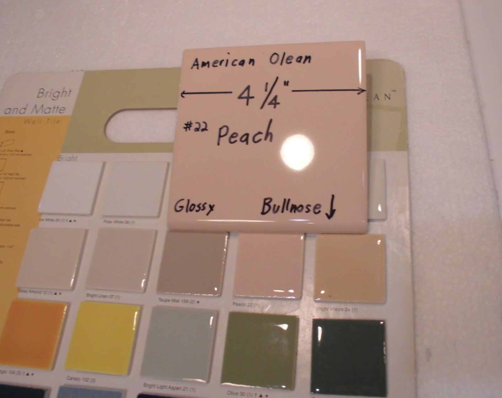 1 pc. *PEACH COLOR* Glossy Bullnose Ceramic Tile #22 by American Olean 4-1/4″