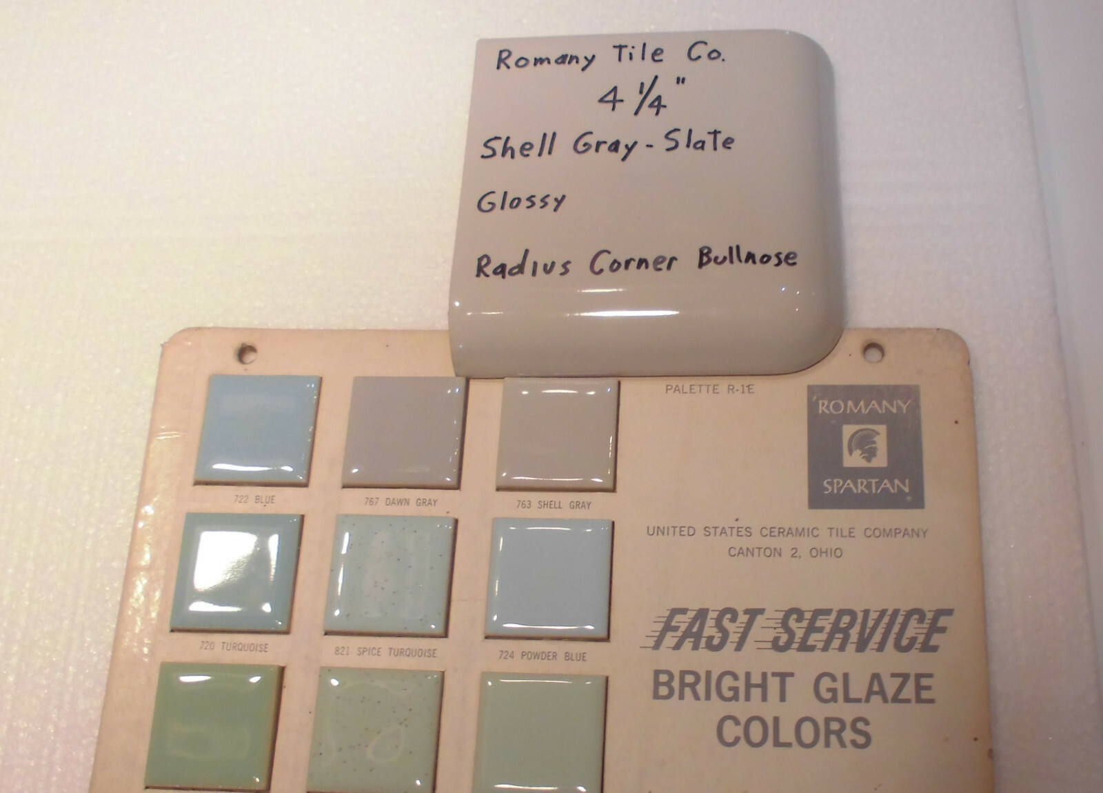 1 pc. Slate / Shell Gray: Radius Corner Bullnose Ceramic Tile 4-1/4″ Glossy, NOS