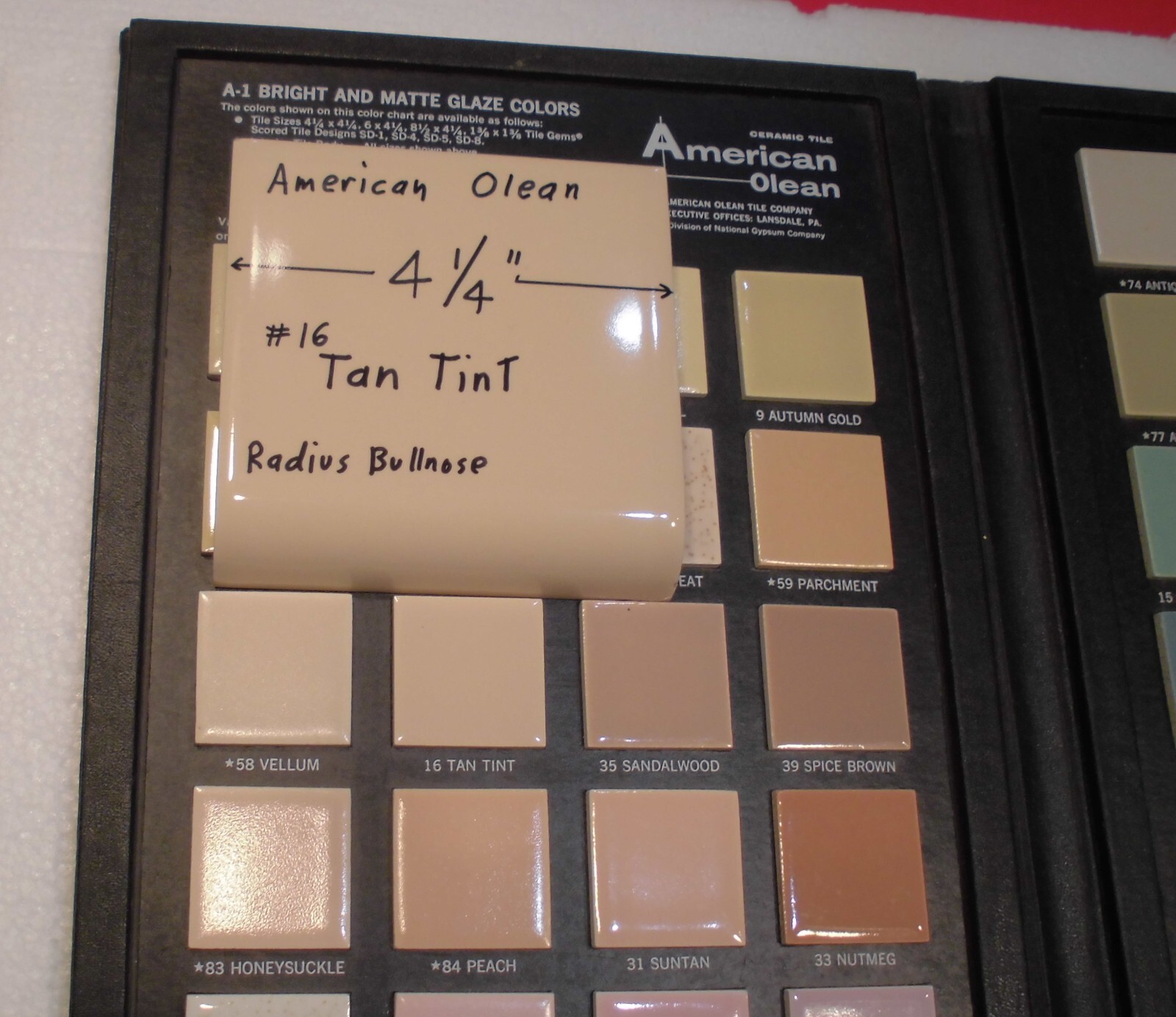 1 pc. Tan Tint: Glossy Radius Bullnose Ceramic Tile 4-1/4″ American Olean NOS