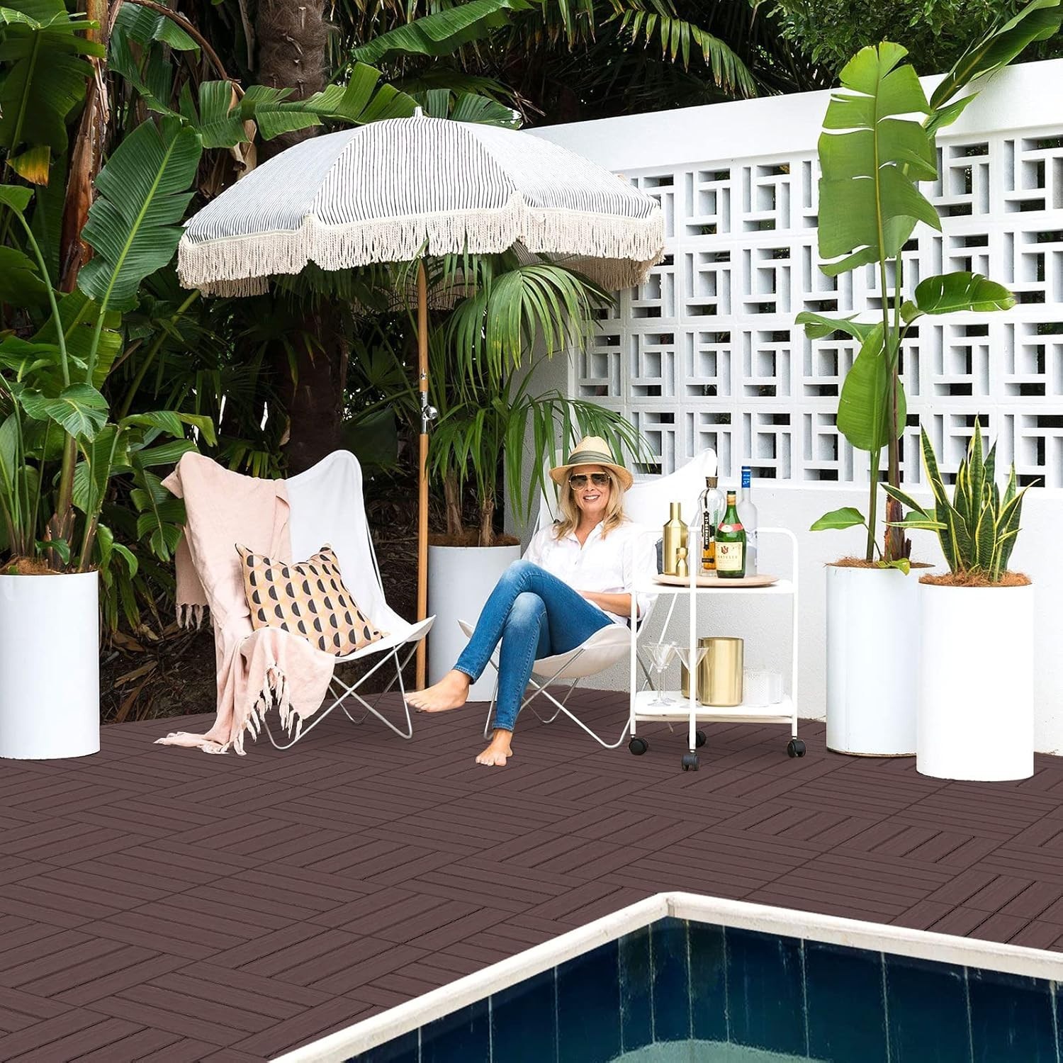Customizable 12×12 Plastic Deck Tiles – All-Weather, Easy Install & Maintenance