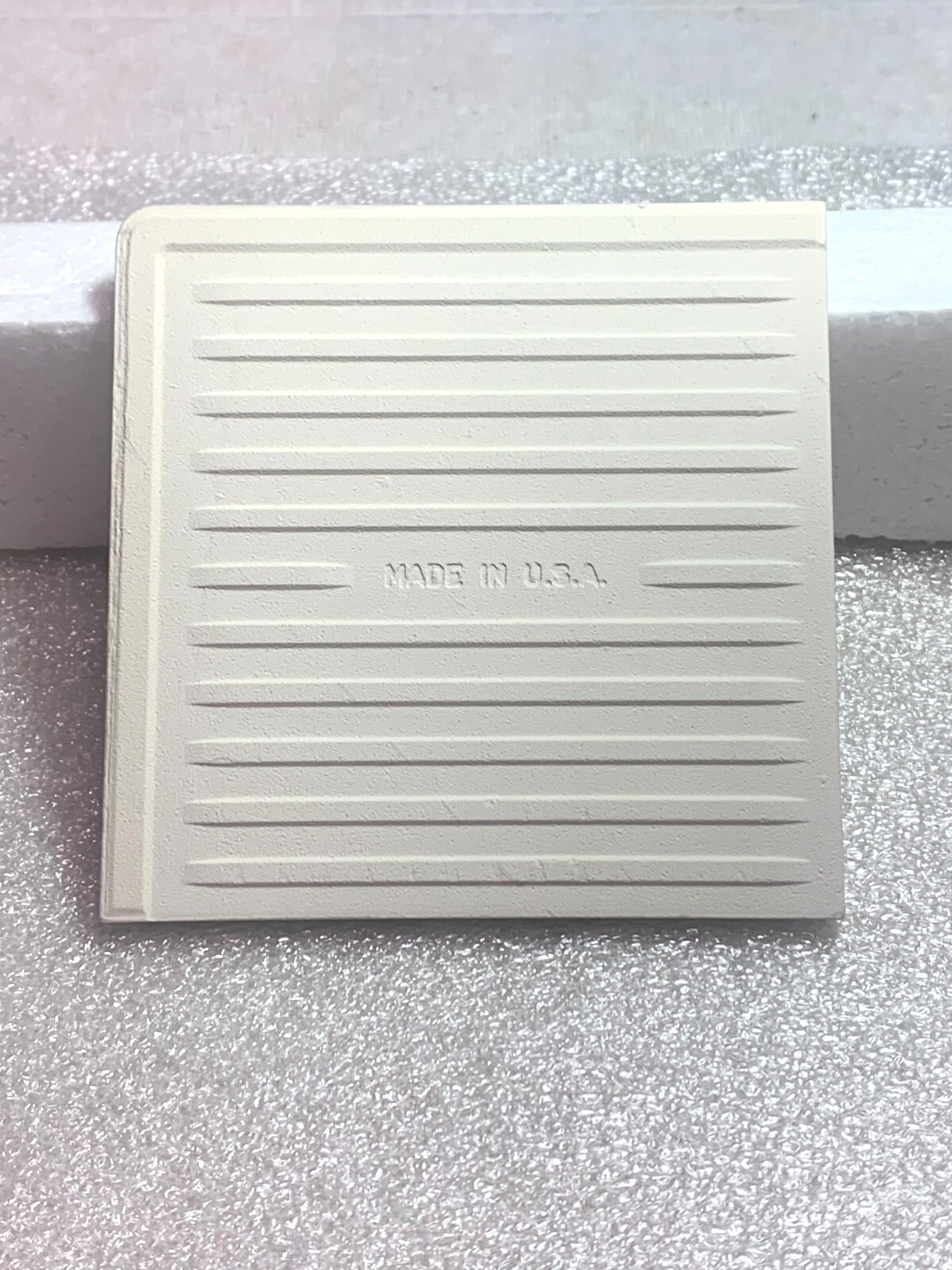 New (nos) Florida Ceramic Tile Pearl 4 3/8″ x 4 3/8″ Matte Corner