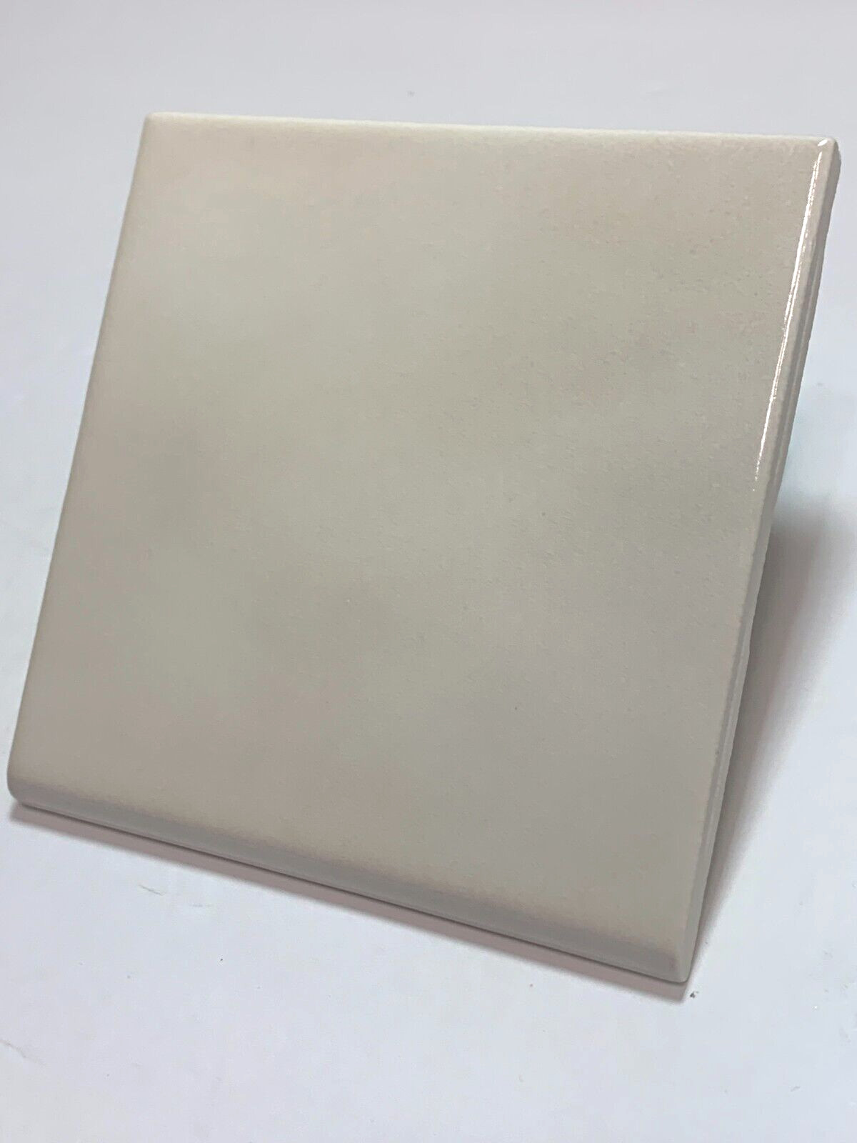 New Vintage Florida Ceramic Tile Almond 4 3/8″ x 4 3/8″ Bullnose Gloss