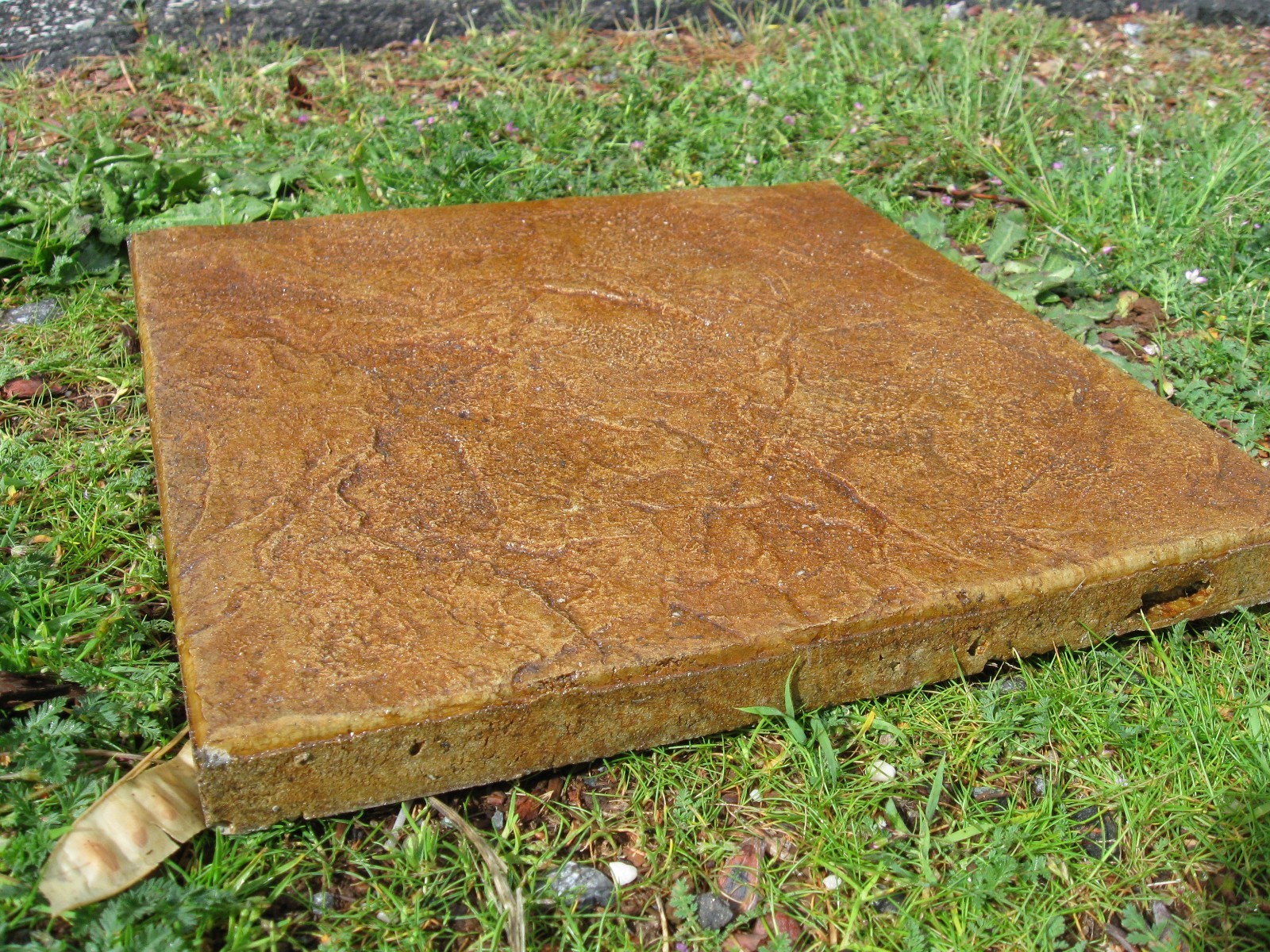 CONCRETE TILE