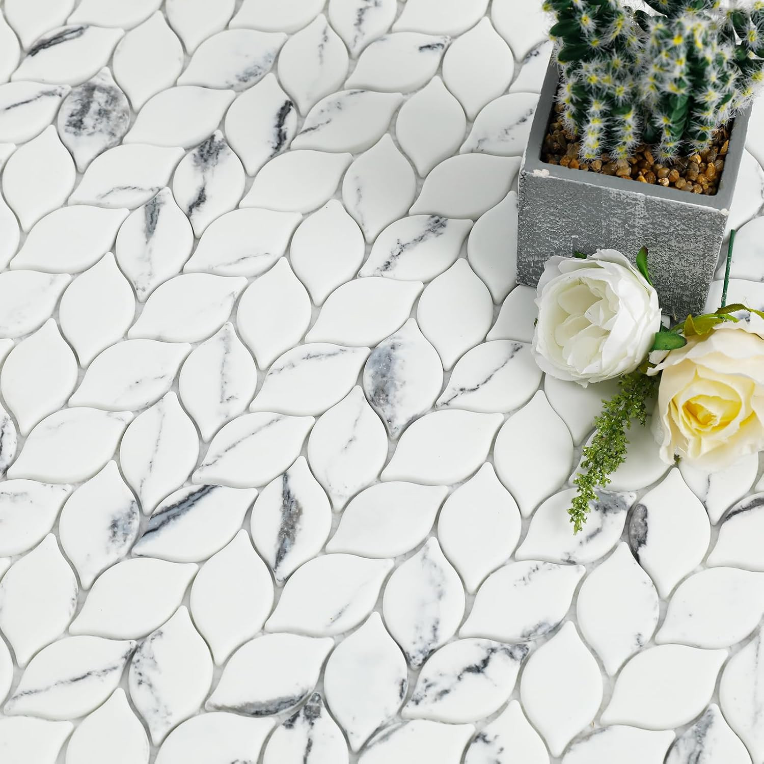 Carrara White 3D Leaf Waterjet Recycled Glass Mosaic Tile – 5 Sheets