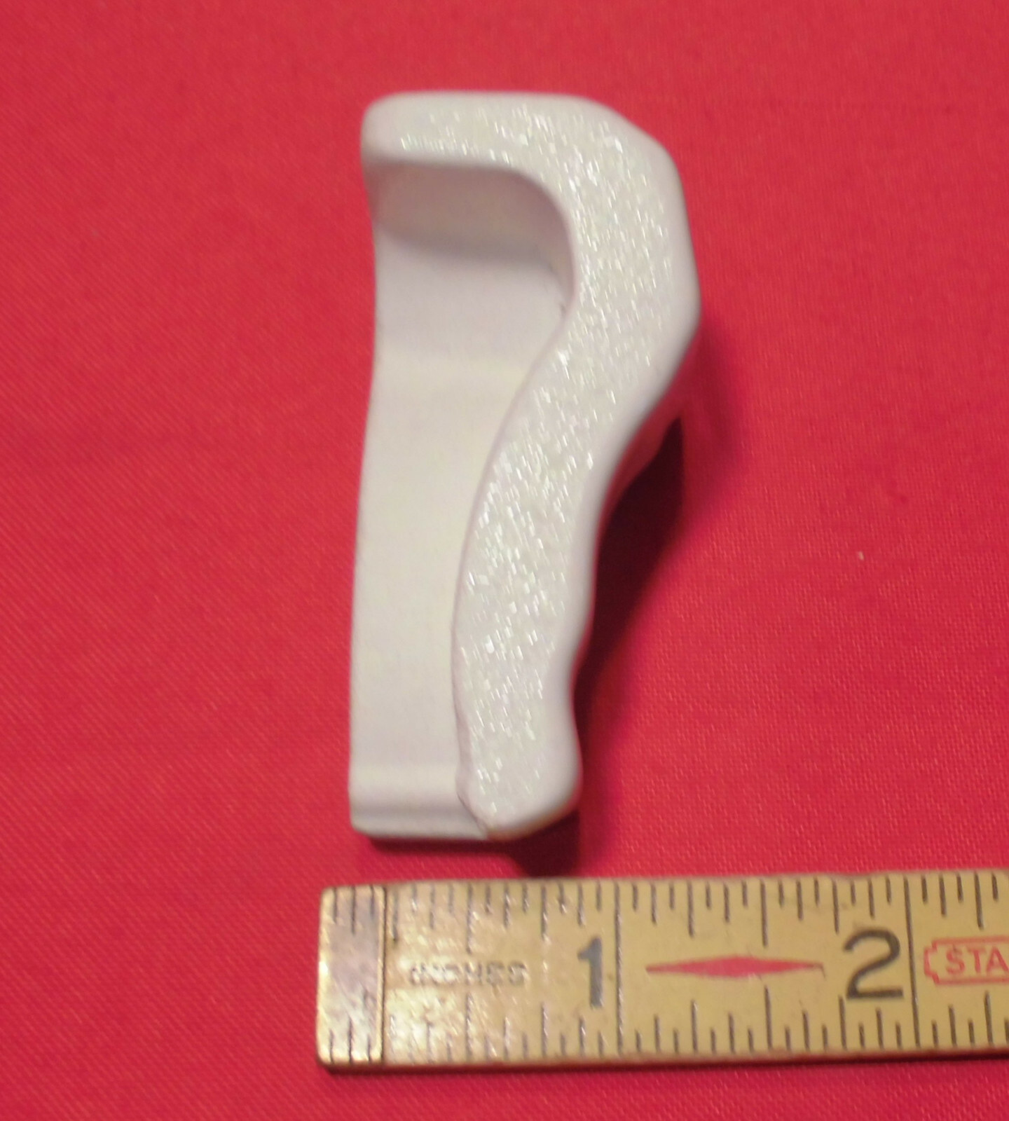 Biscuit Ceramic Chair Rail Tile 2-1/2″ X 1″ Corner #22SRACN1P2 American Olean