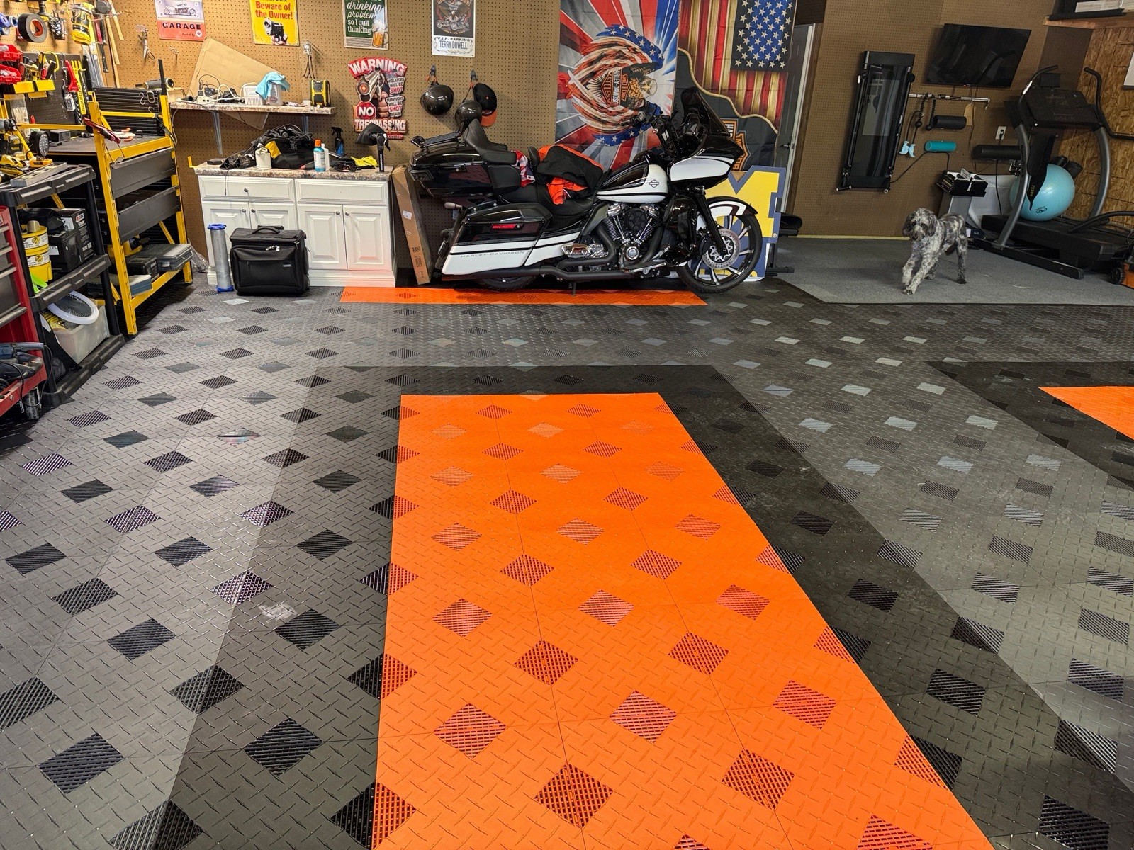 Light Gray (silver) HYBRID-X garage floor tiles 50 square feet 17×17 MADE IN USA