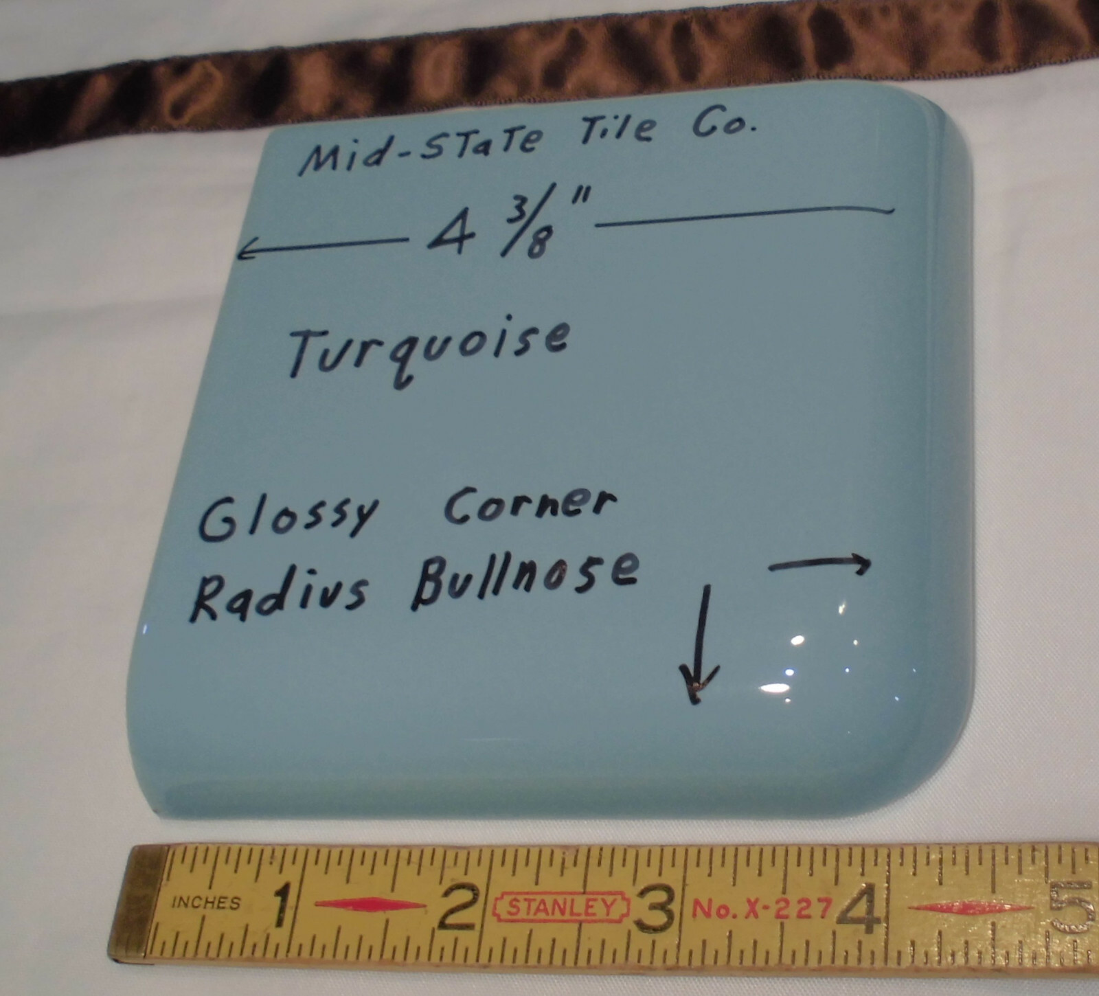1 pc. Corner Bullnose; Turquoise Glossy Ceramic Tile by Mid-State 4-3/8″ Mudd