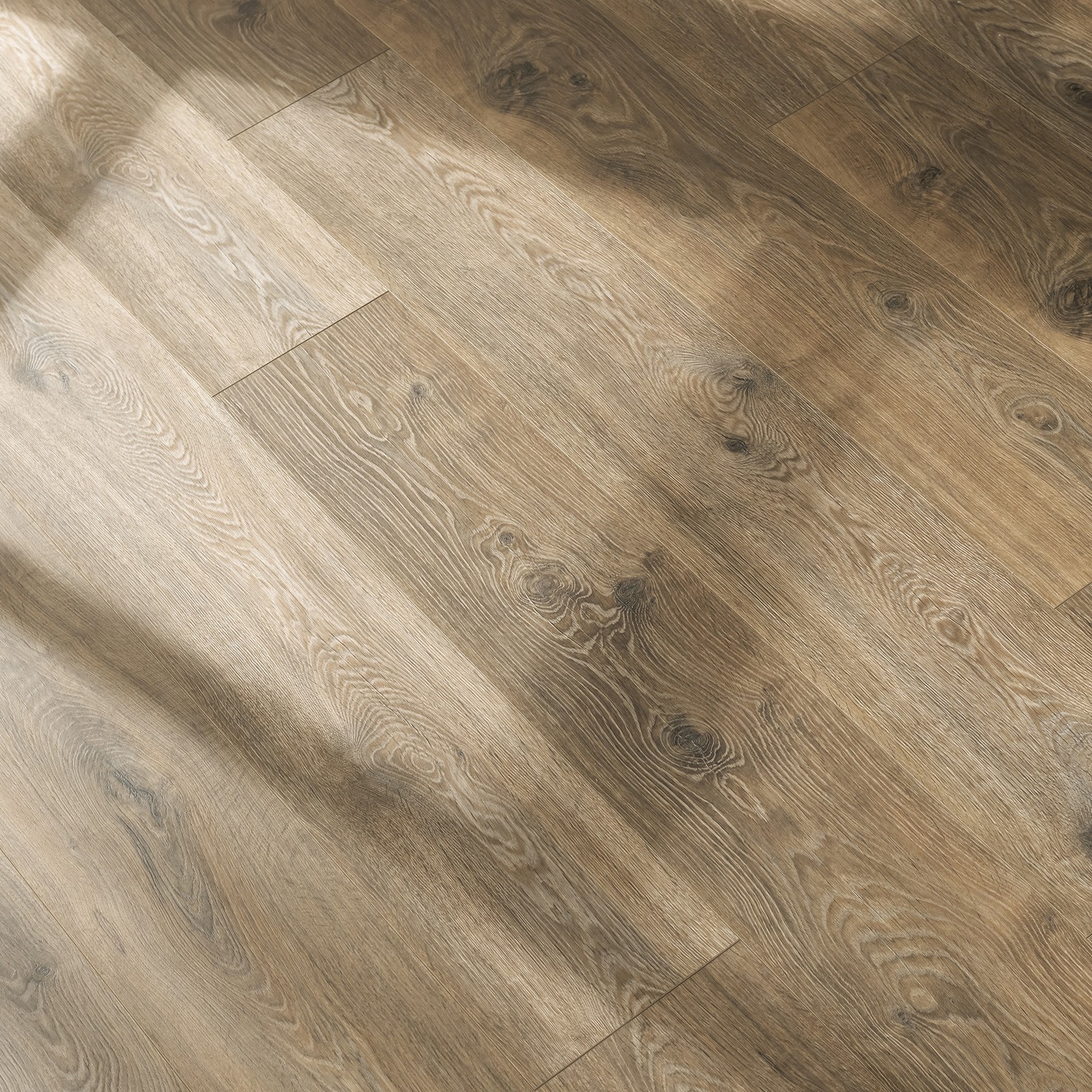 Pergo LPE05-LF032 Xtra 7-1/2″W Embossed Laminate Flooring – Sold – Dappled Oak