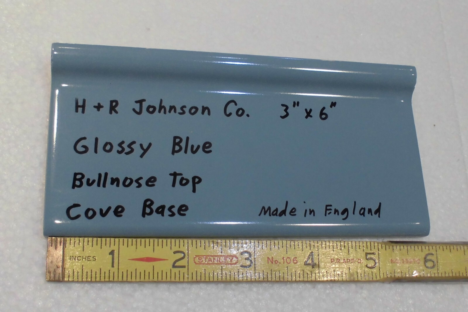 1pc. H & R Johnson: Bullnose Top Cove Base Ceramic Tile; 2-7/8″ X 6″ Glossy Blue