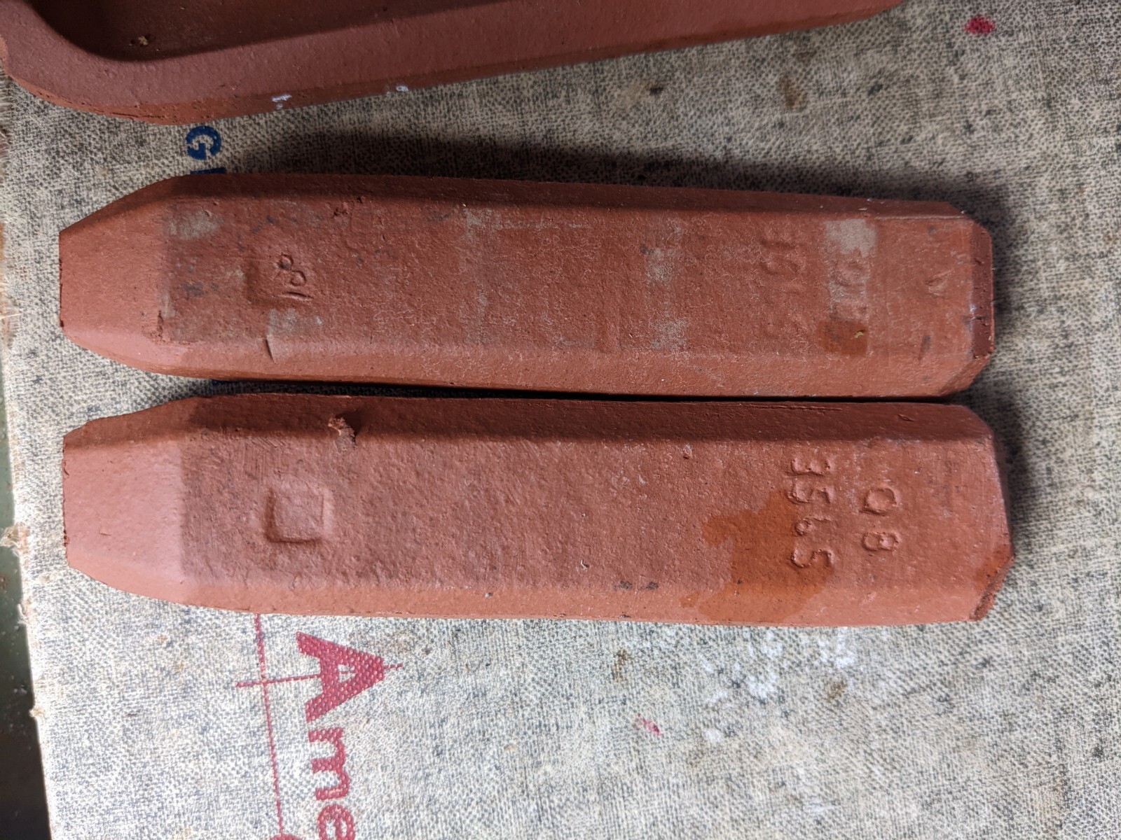 2 pcs American Olean Q01 Dal Q40 Cove Base Incorner Tile QB3565 1″ X 5″ USA