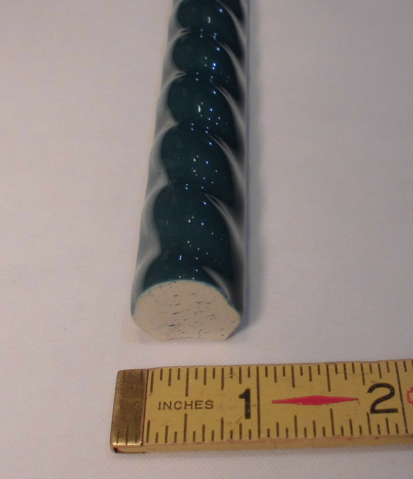 1 pc. Glossy Teal Ceramic Sizzle Liner Rope Tiles 3/4″ X 6″ American Olean New