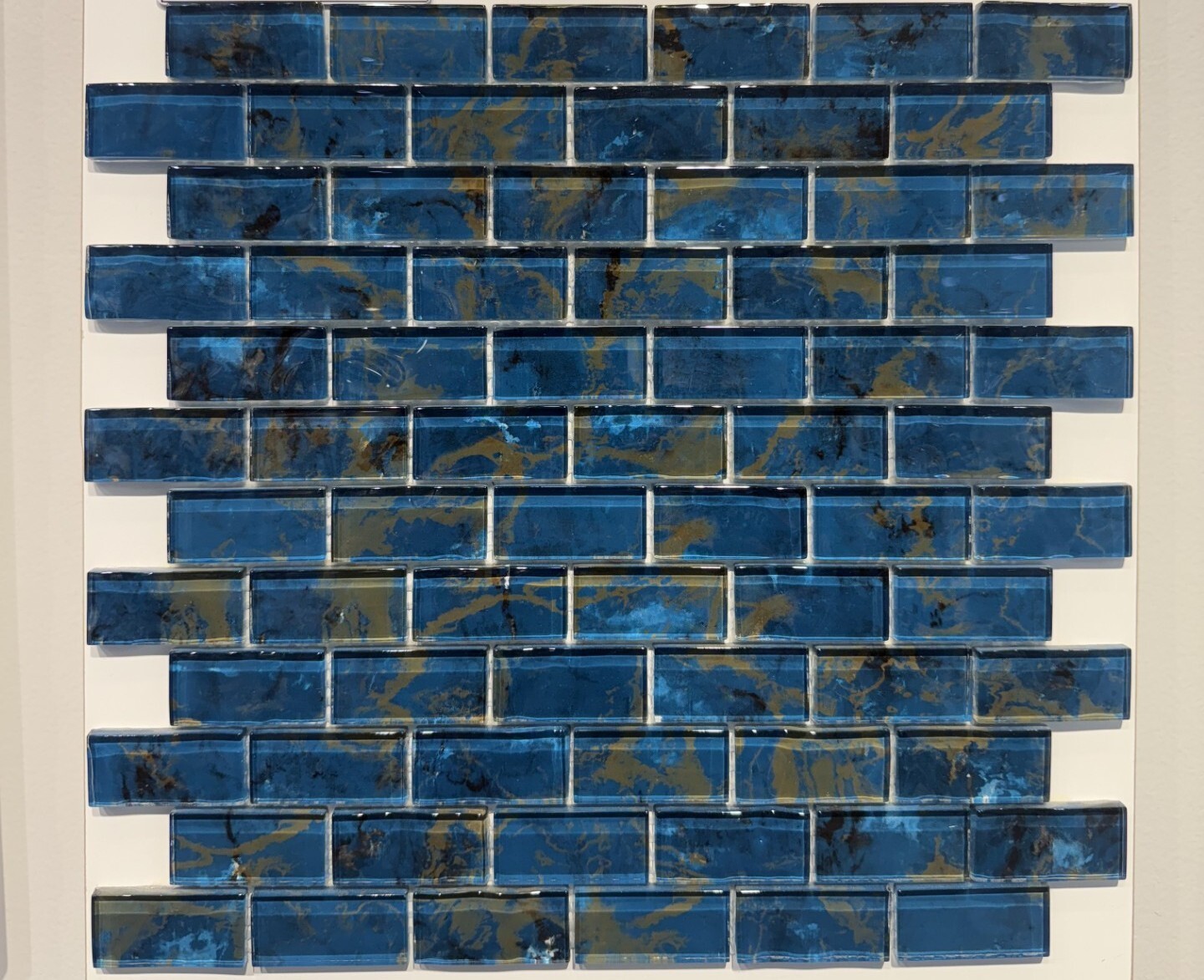 LM-2153 1X2 Burrano Glass Mosaic – 10 sheets