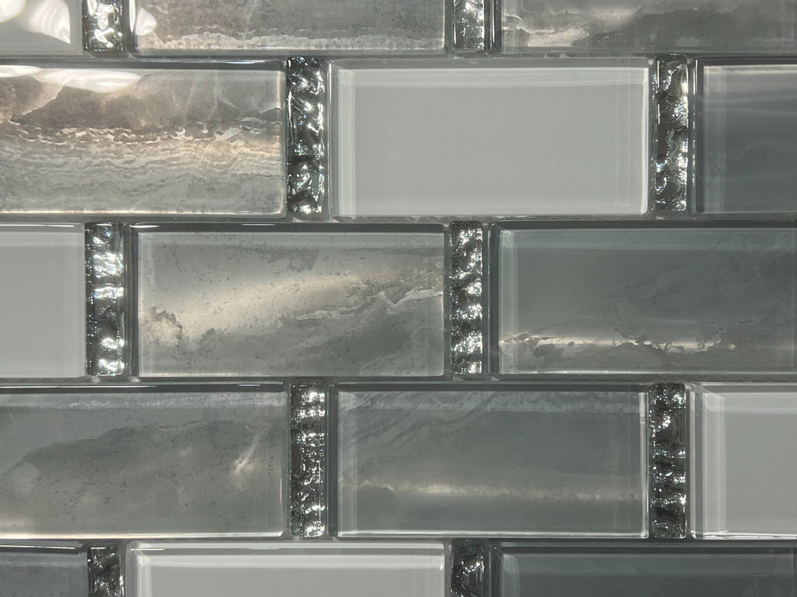NY03N White/Grey/Silver Glass Rectangle Mosaic Tile Kitchen Bathroom Backsplash