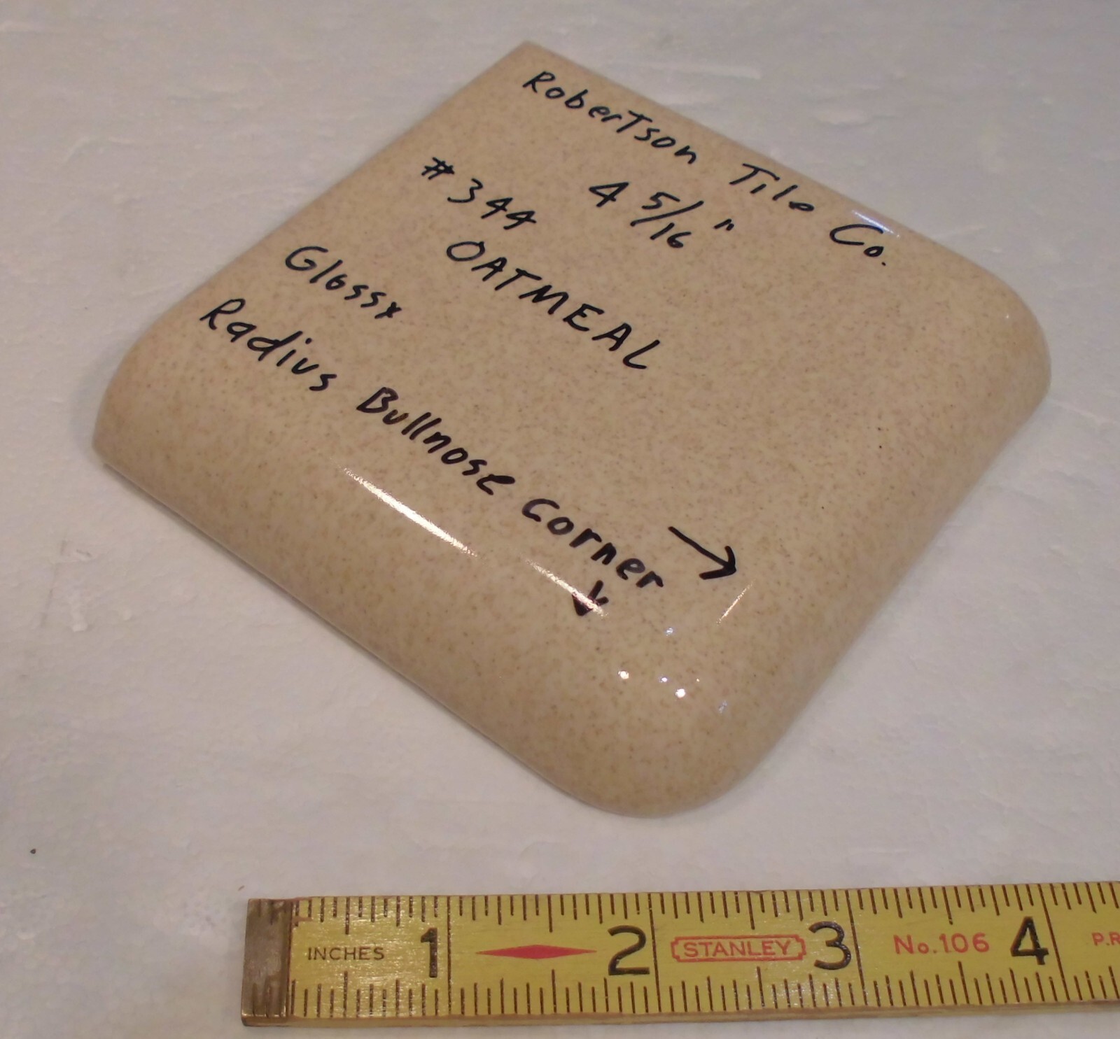 1 pc. Corner Bullnose: Oatmeal-Buckwheat Ceramic Tile Robertson 4-5/16″ Mudd Cap