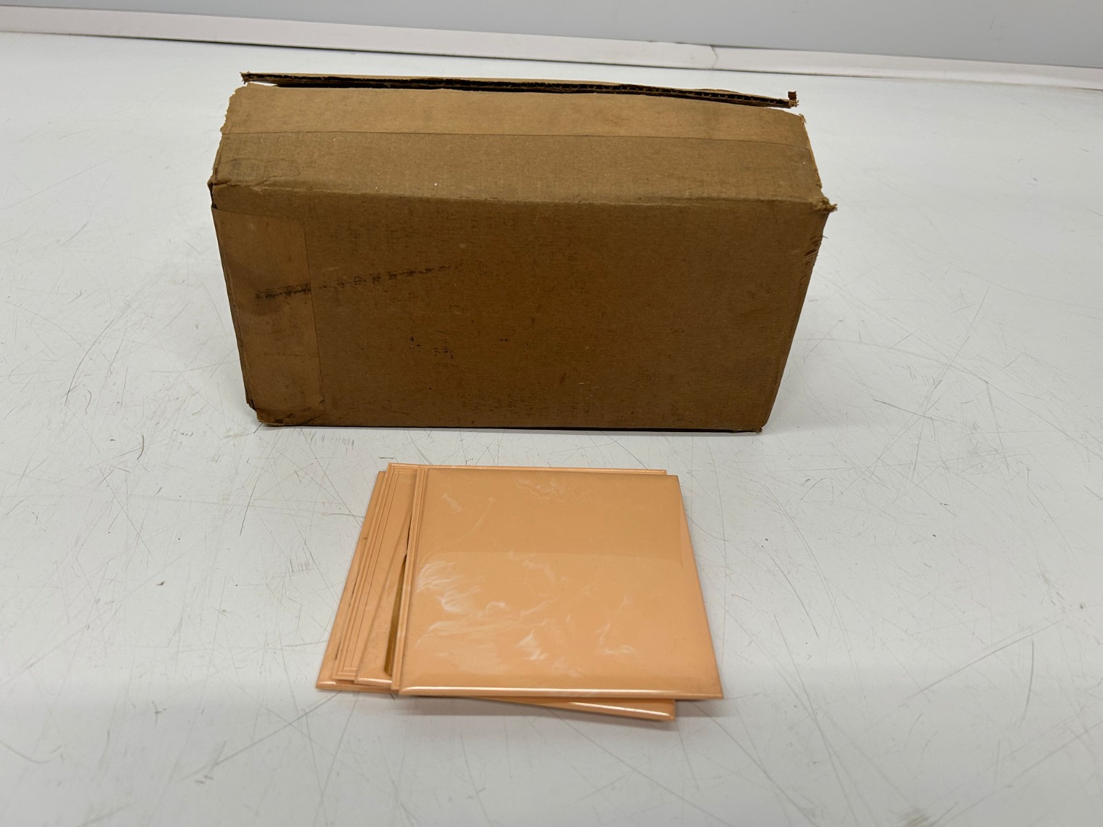 80 NOS NIOB Vtg Acme MCM Plastic Wall Tiles Light Pink Peach Swirl 4 1/4″ Square