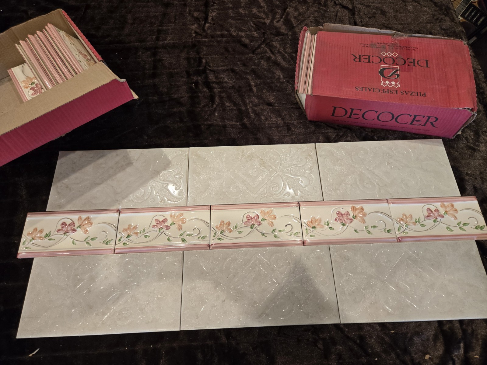 Pink scrolling flowers Wall Tile Border imported from Spain 7 3/4in X 3 7/8in
