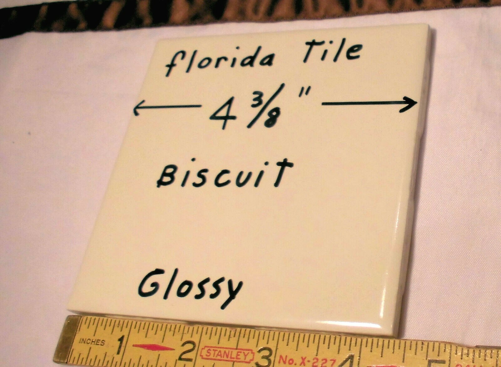 1 pc. Biscuit Glossy Ceramic Tile 4-3/8″ by Florida Tile Co. NOS off-white