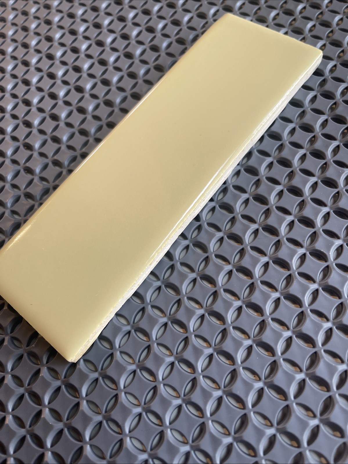 5 Vintage Yellow Gloss Ceramic Bullnose Flat Trim Tiles 2X6 457