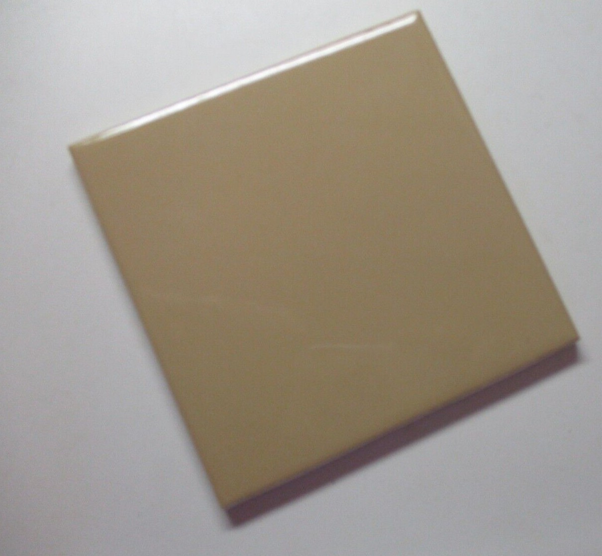 1 Wall Tile US Ceramic 72476409705-1 Gloss Bright Camel Latte 4-1/4″ Square 2015