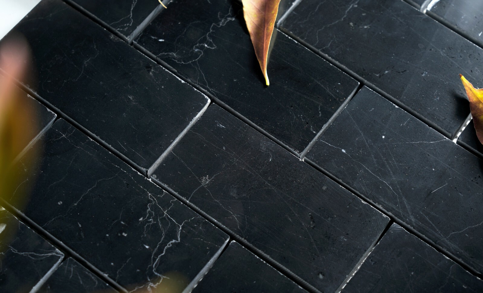 Simple Tile – Marble Mosaic Tile “2”X4″ Brick Collection” Nero Marquina Polished