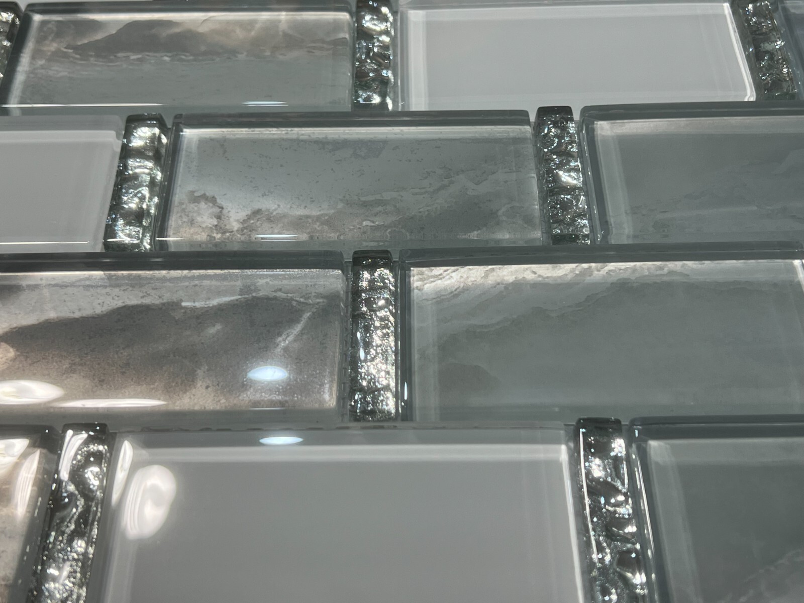 NY03N White/Grey/Silver Glass Rectangle Mosaic Tile Kitchen Bathroom Backsplash