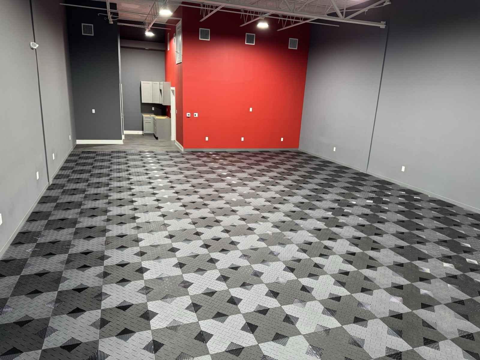 Black … HYBRID-X garage floor tiles. 50 square feet 17” X 17” MADE IN USA