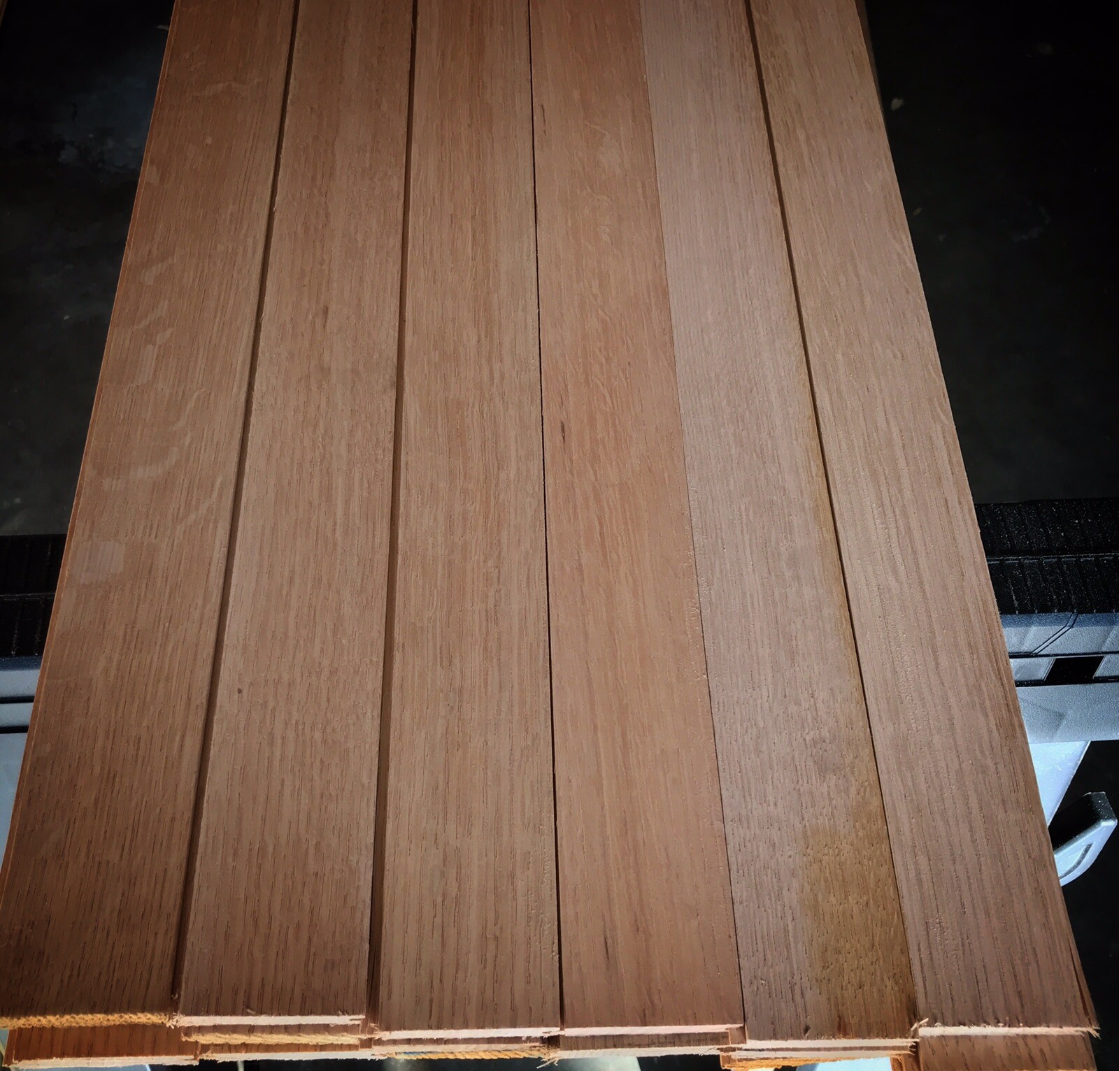 1/2″ x 2 1/4″ x 1-4’Rift/Qtr Unfinished Red Oak Flooring Craftsman-style 23 SQFT