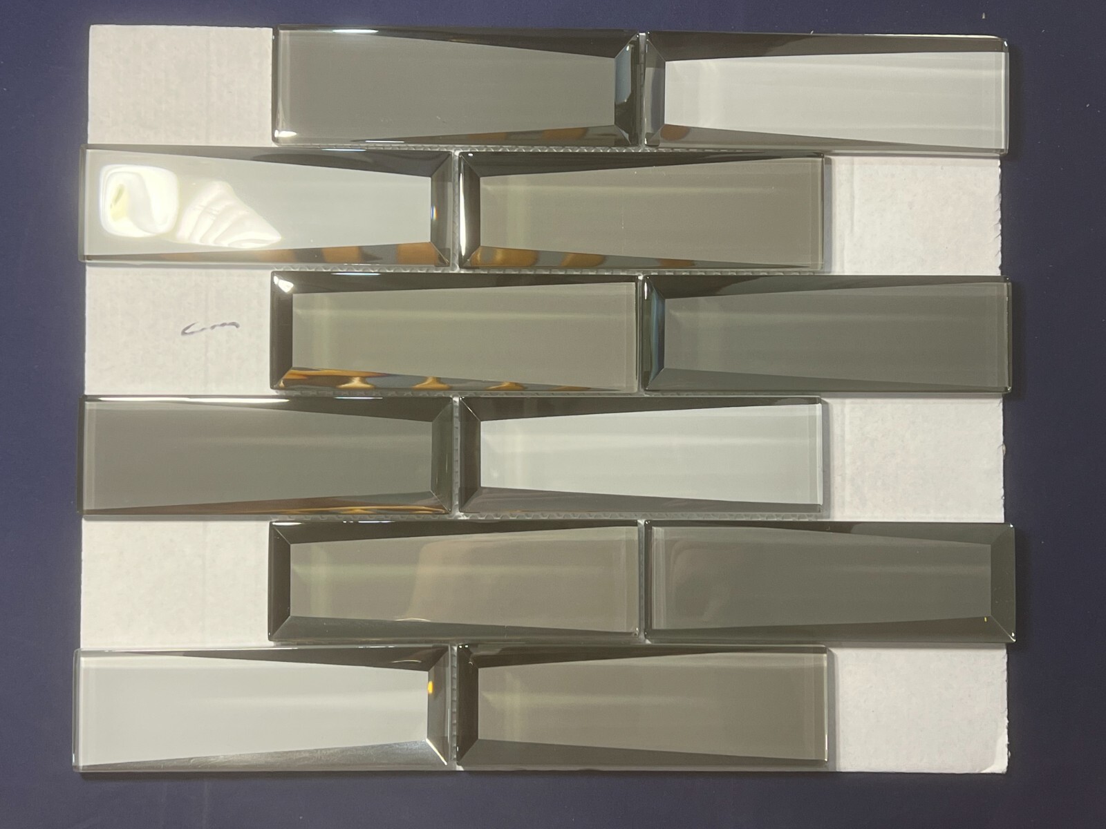 M10N White Grey Glass Rectangle Mosaic Tile Kitchen Bathroom Backsplash, 7 sheet