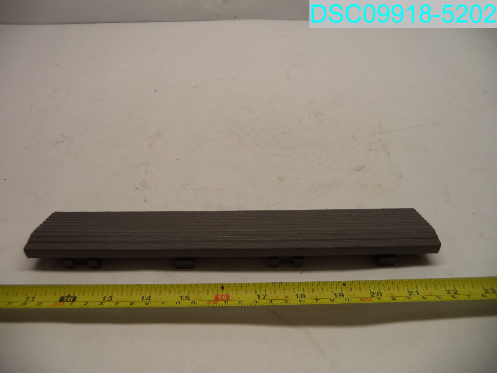 QTY=16: US-QD-SF-ZX-SI 1/6 x 1′ Quick Composite Deck Tile Straight Trim