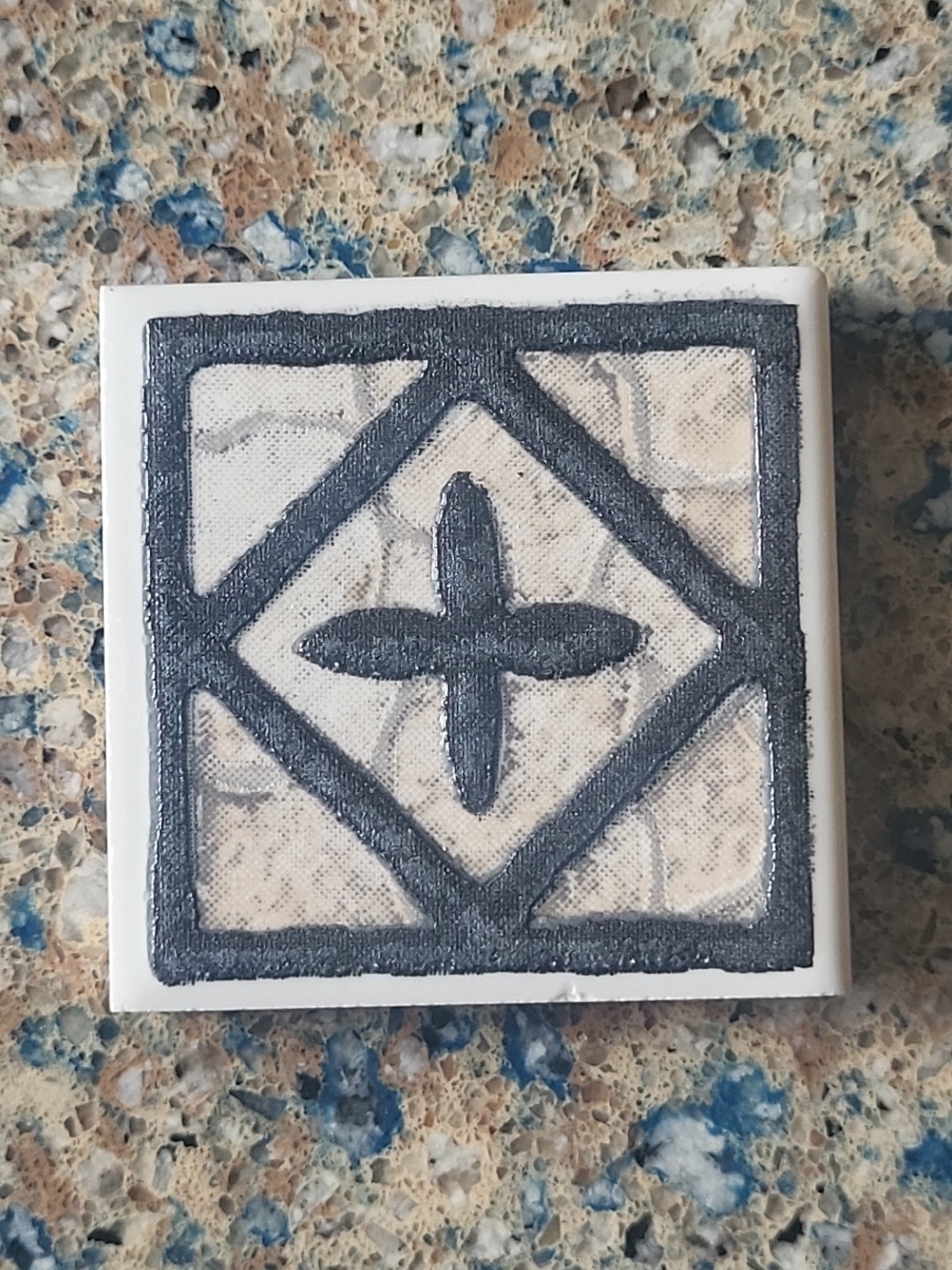 Box Of 24 Daltile Tile 2″×2″ Inserts FA31 Wrought Iron Beige 22DOTS1P Shade 5550