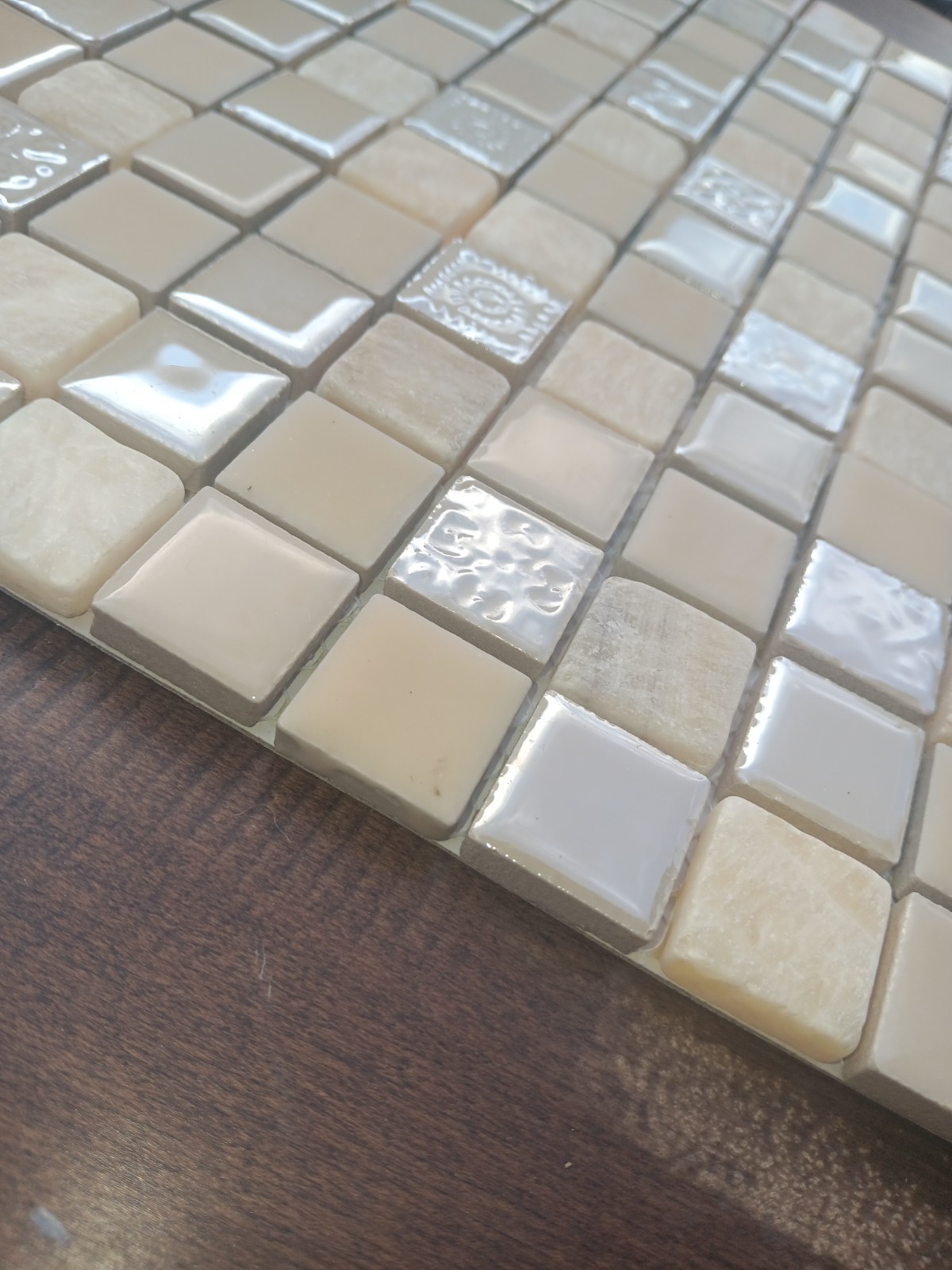 1 Box ( 10 ft²) Natural Stone Mosaic Tile Sheet.. Honey Color. 12×12