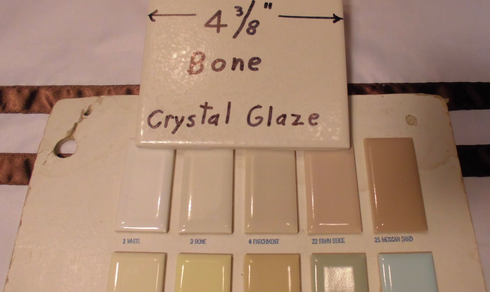 1 pc. *Bone* Ceramic Tiles 4-3/8″ Crystal Glazed by Florida Tile Co. (NOS) USA