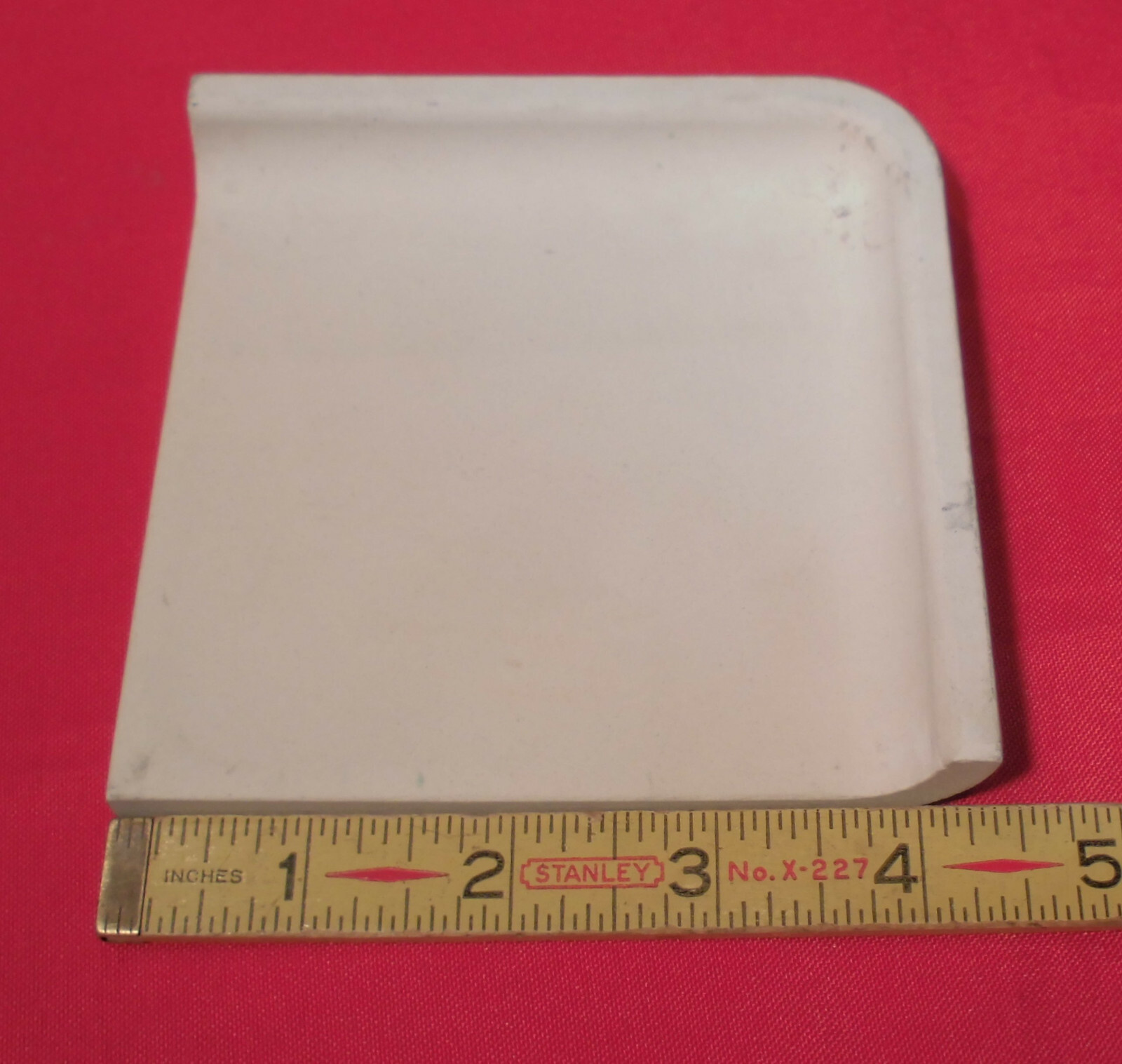 1 pc. Corner Bullnose; Turquoise Glossy Ceramic Tile by Mid-State 4-3/8″ Mudd